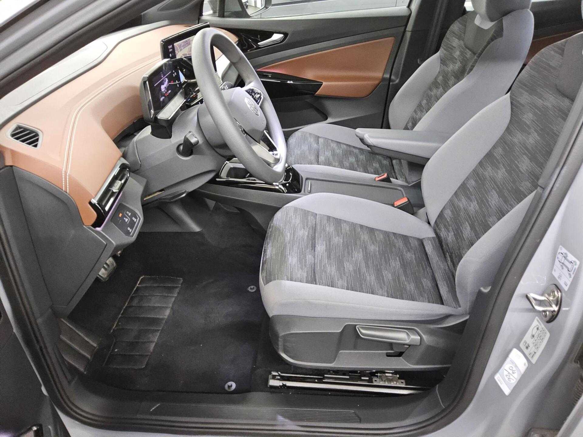 Volkswagen ID.5 Navi LED PDC 9