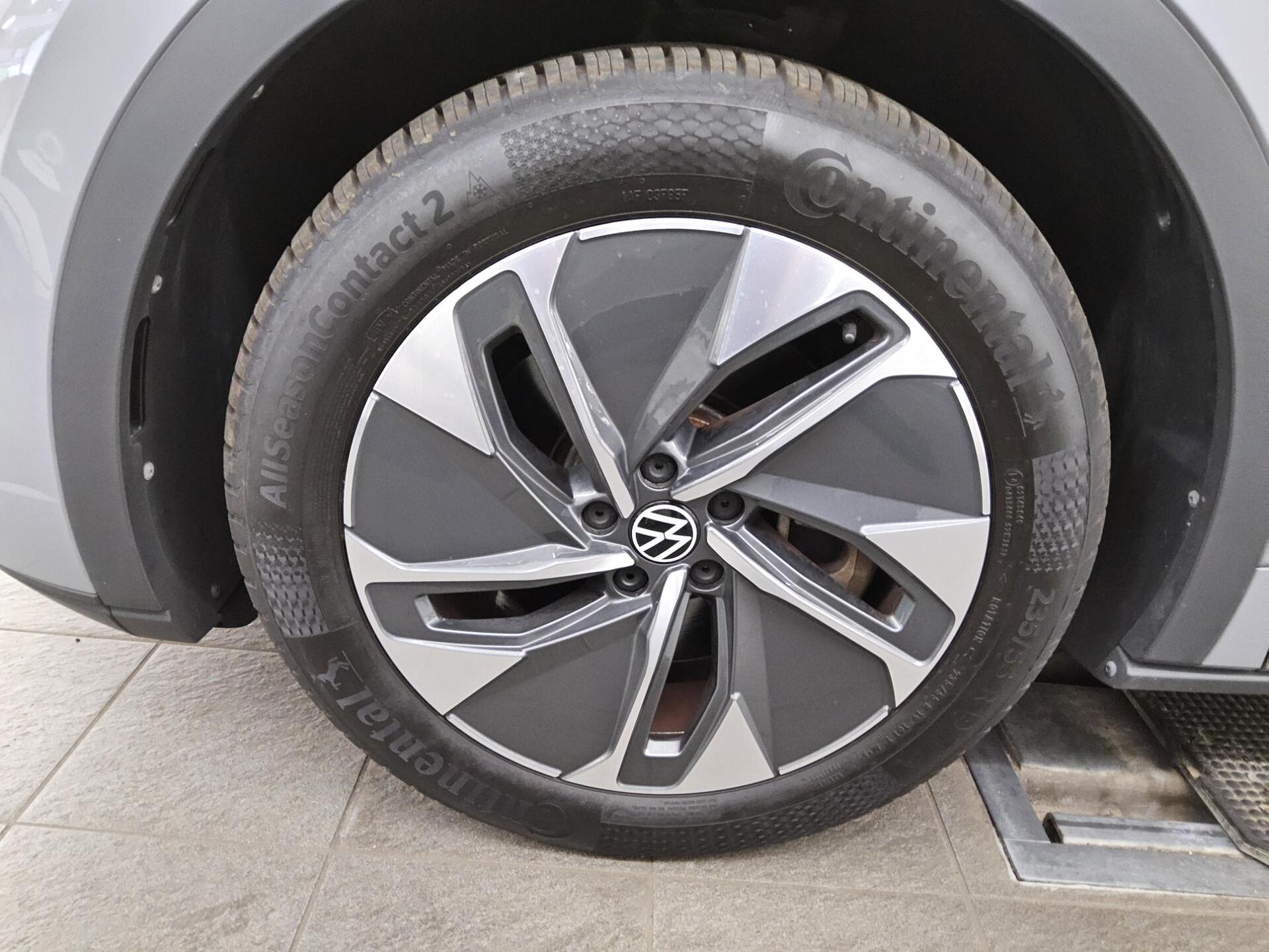 Volkswagen ID.5 Navi LED PDC 11