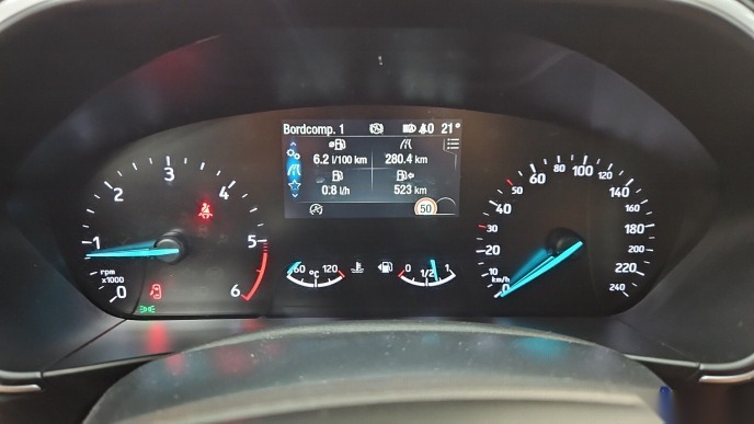 Ford Focus Turnier 2.0 EB Cool&Connect Navi LED Shz PDC AHK 7