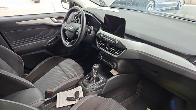 Ford Focus Turnier 2.0 EB Cool&Connect Navi LED Shz PDC AHK 6