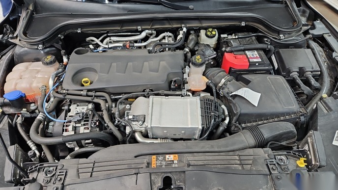 Ford Focus Turnier 2.0 EB Cool&Connect Navi LED Shz PDC AHK 11