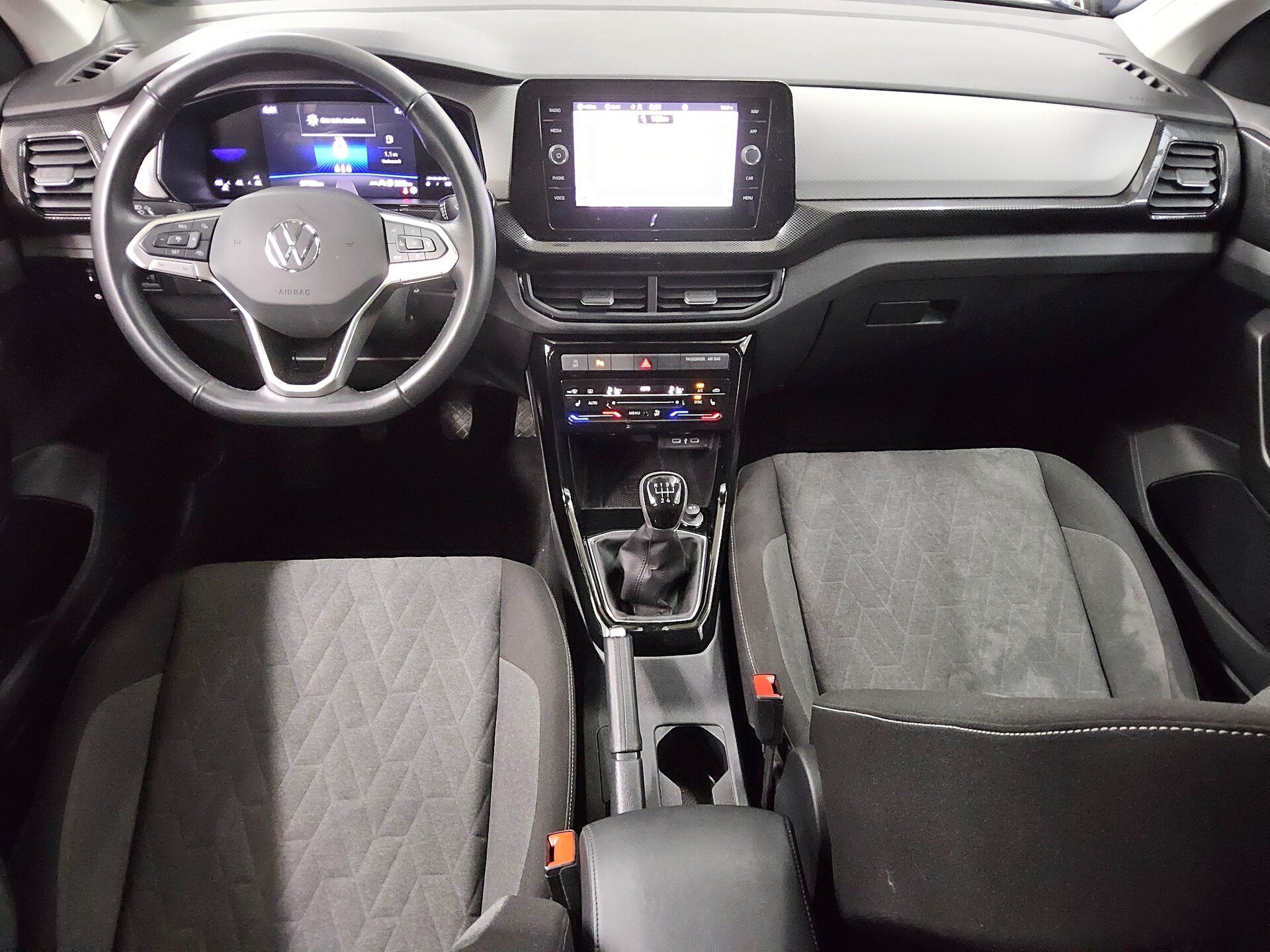Volkswagen T-Cross 1.0 TSI Life Navi DC LED ACC PDC Shz 5
