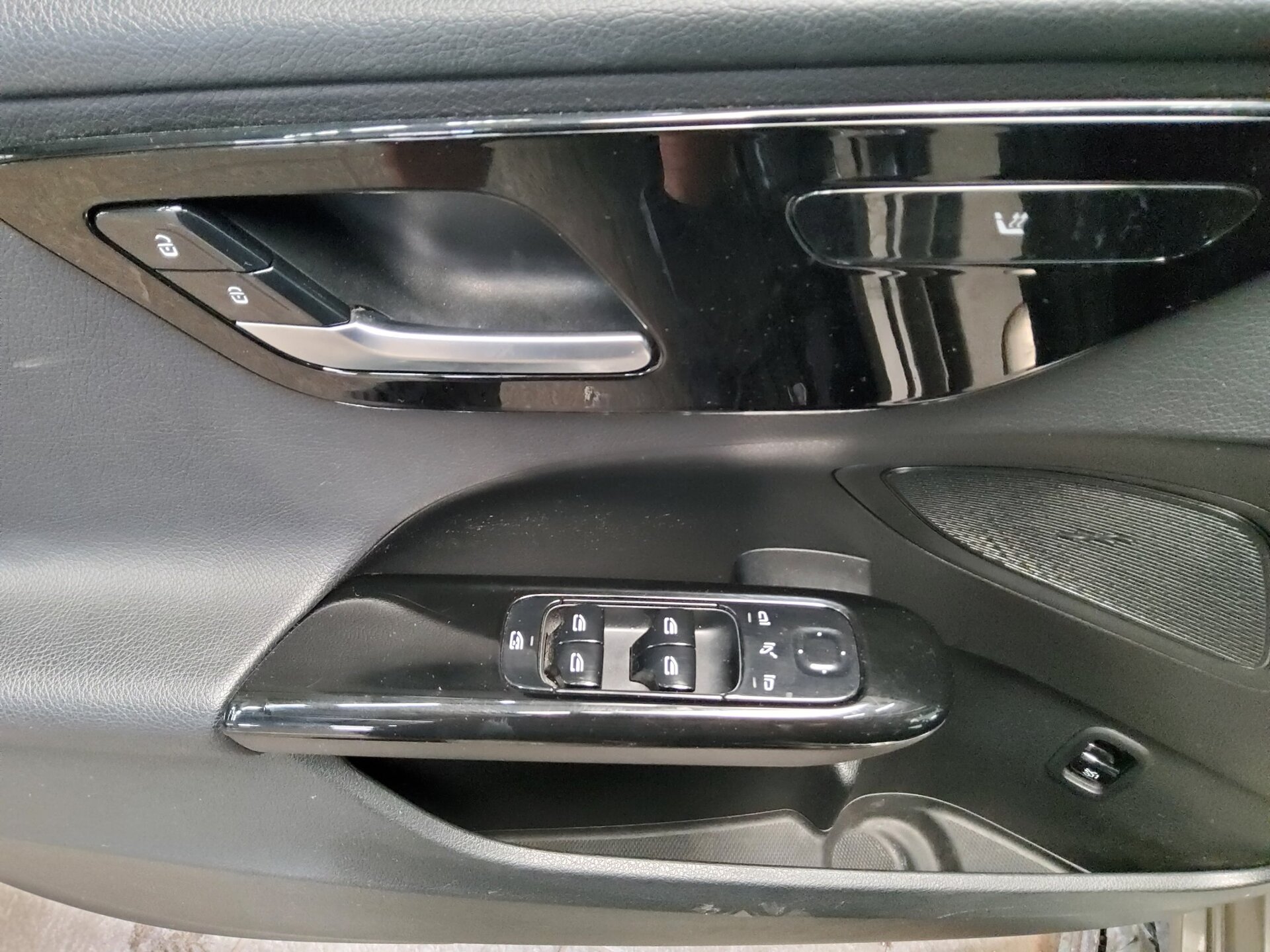 Mercedes-Benz C 220 T d Avantgarde Navi LED MBUX AHK RFK 10