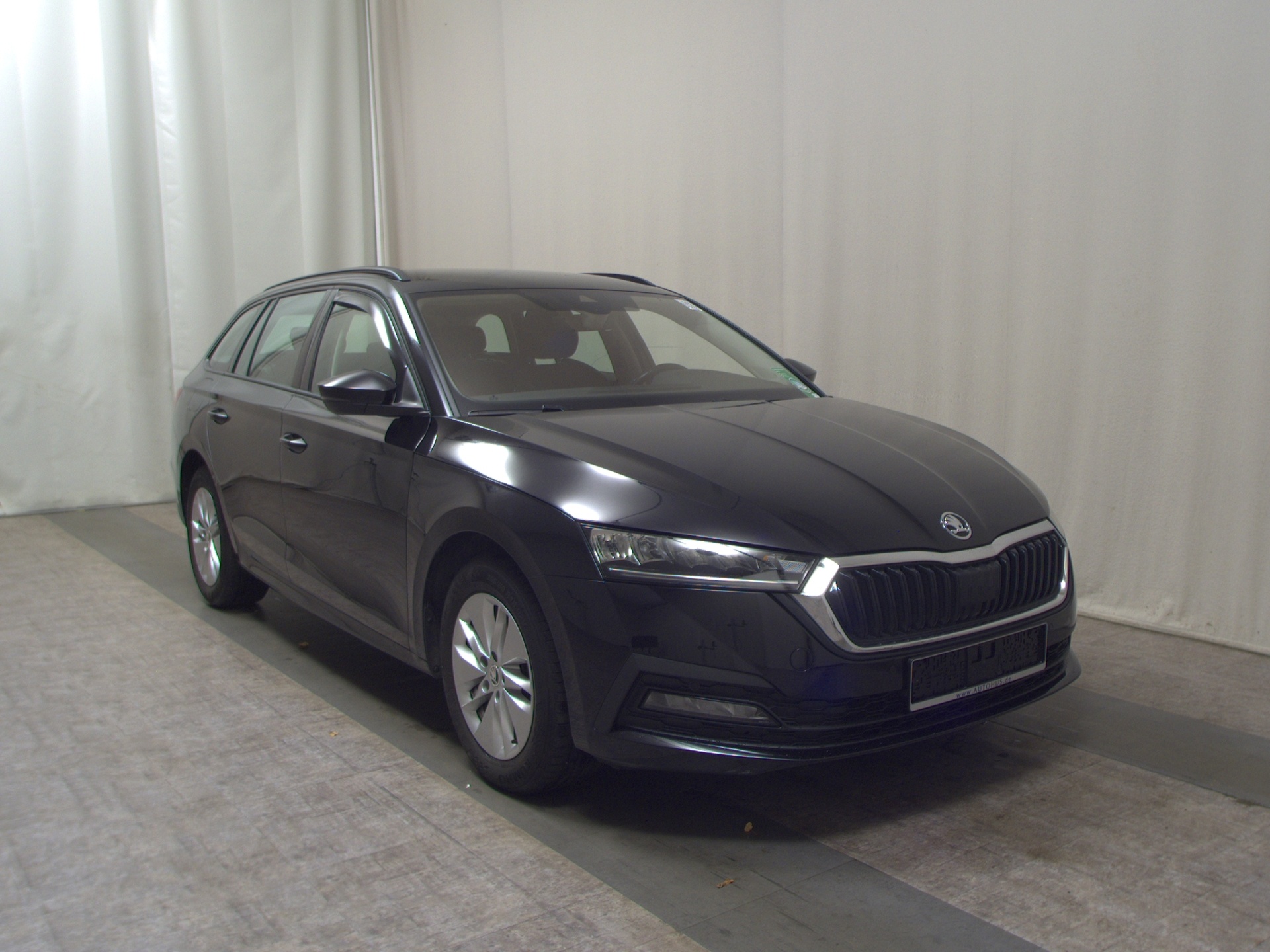 Skoda Octavia Kombi 2.0 TDI Ambition Navi LED vc ACC 3