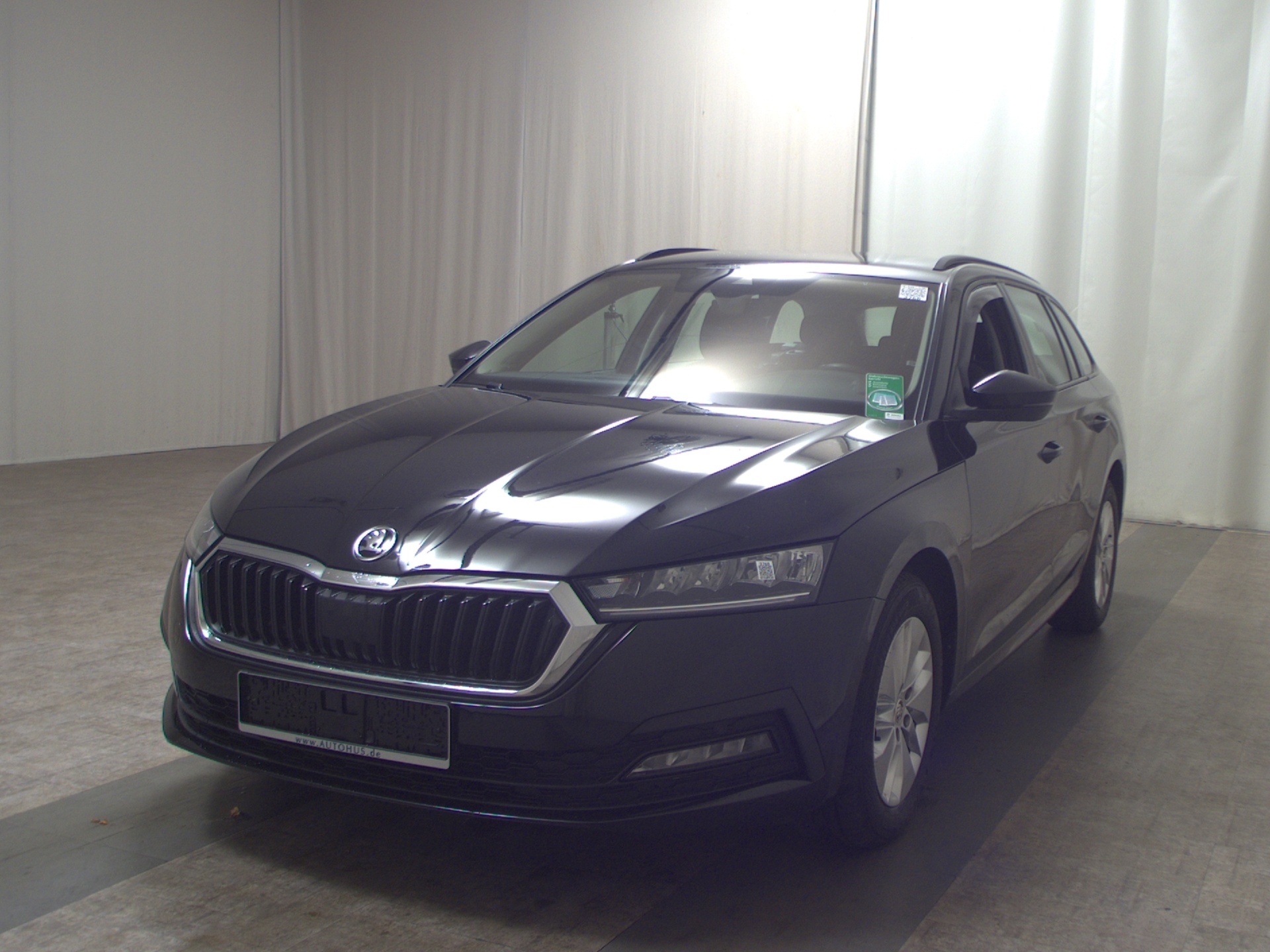 Skoda Octavia Kombi 2.0 TDI Ambition Navi LED vc ACC 2