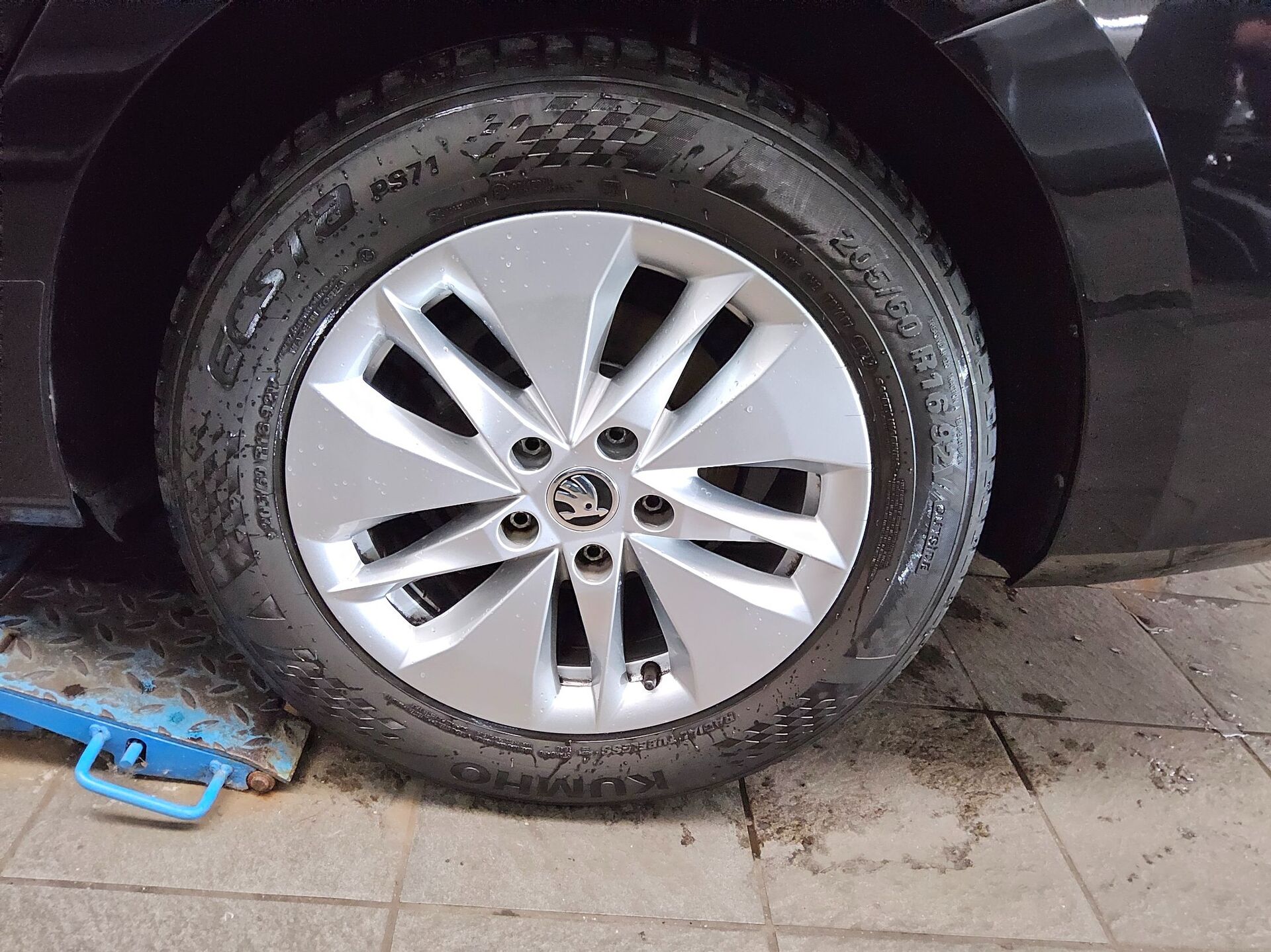 Skoda Octavia Kombi 2.0 TDI Ambition Navi LED vc ACC 11