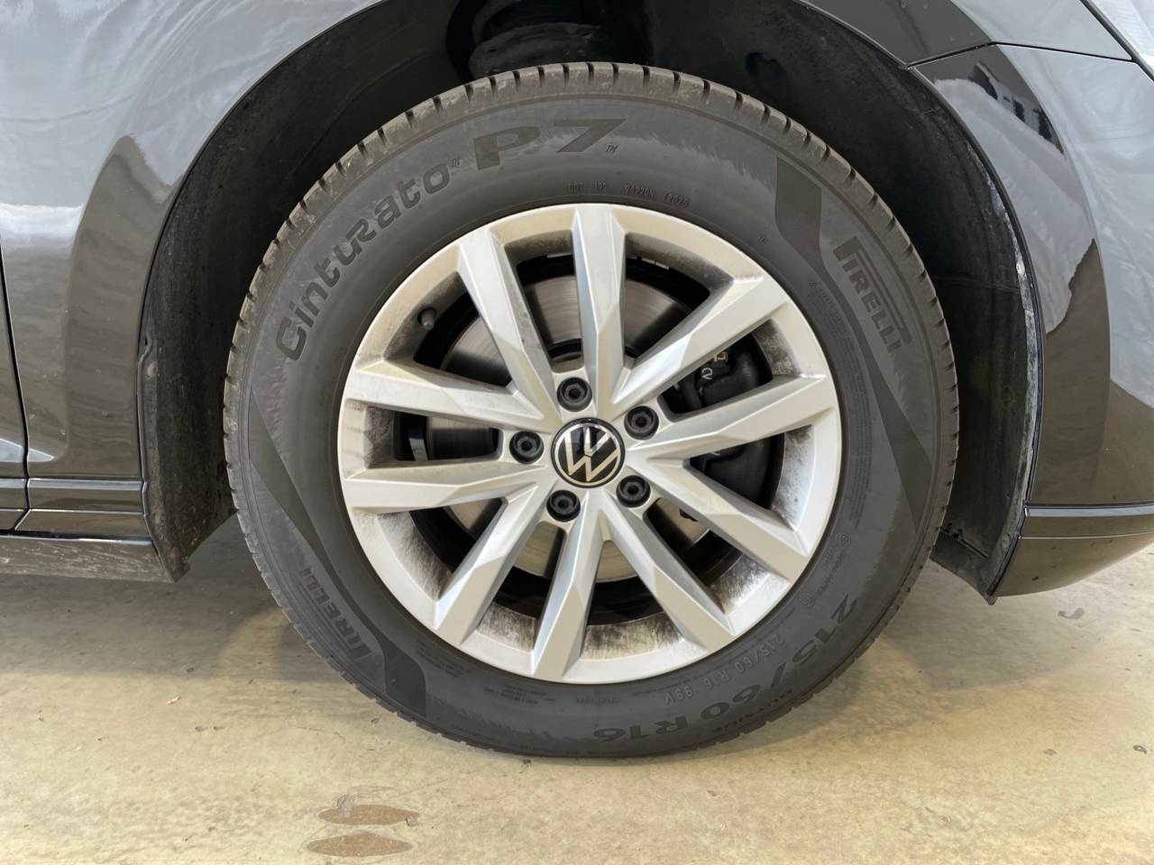 Volkswagen Passat Variant 2.0 TDI Business NAVI LED SHZ AHK RFK 10