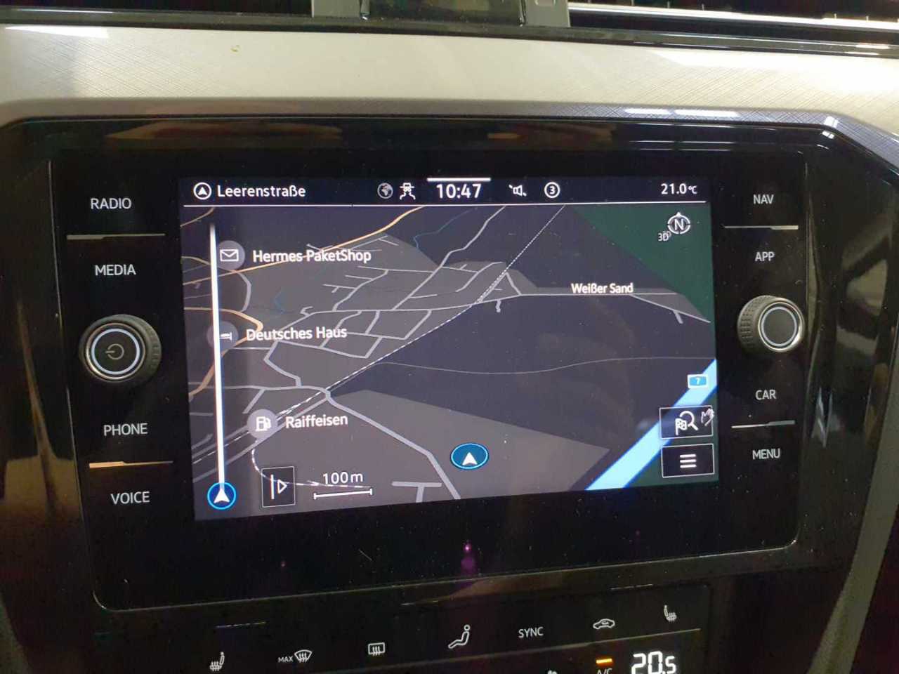Volkswagen Passat Variant 2.0 TDI Business NAVI LED SHZ AHK RFK 12