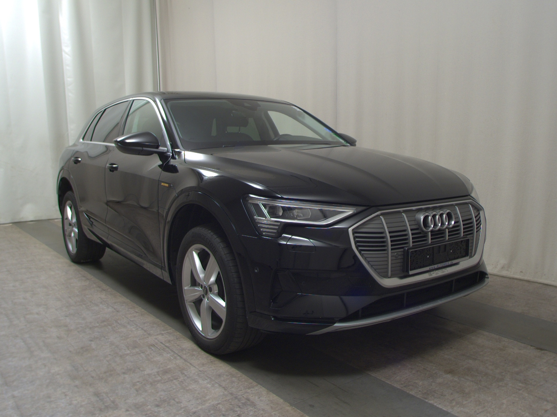 Audi e-tron advanced Leder Navi LED vc 3