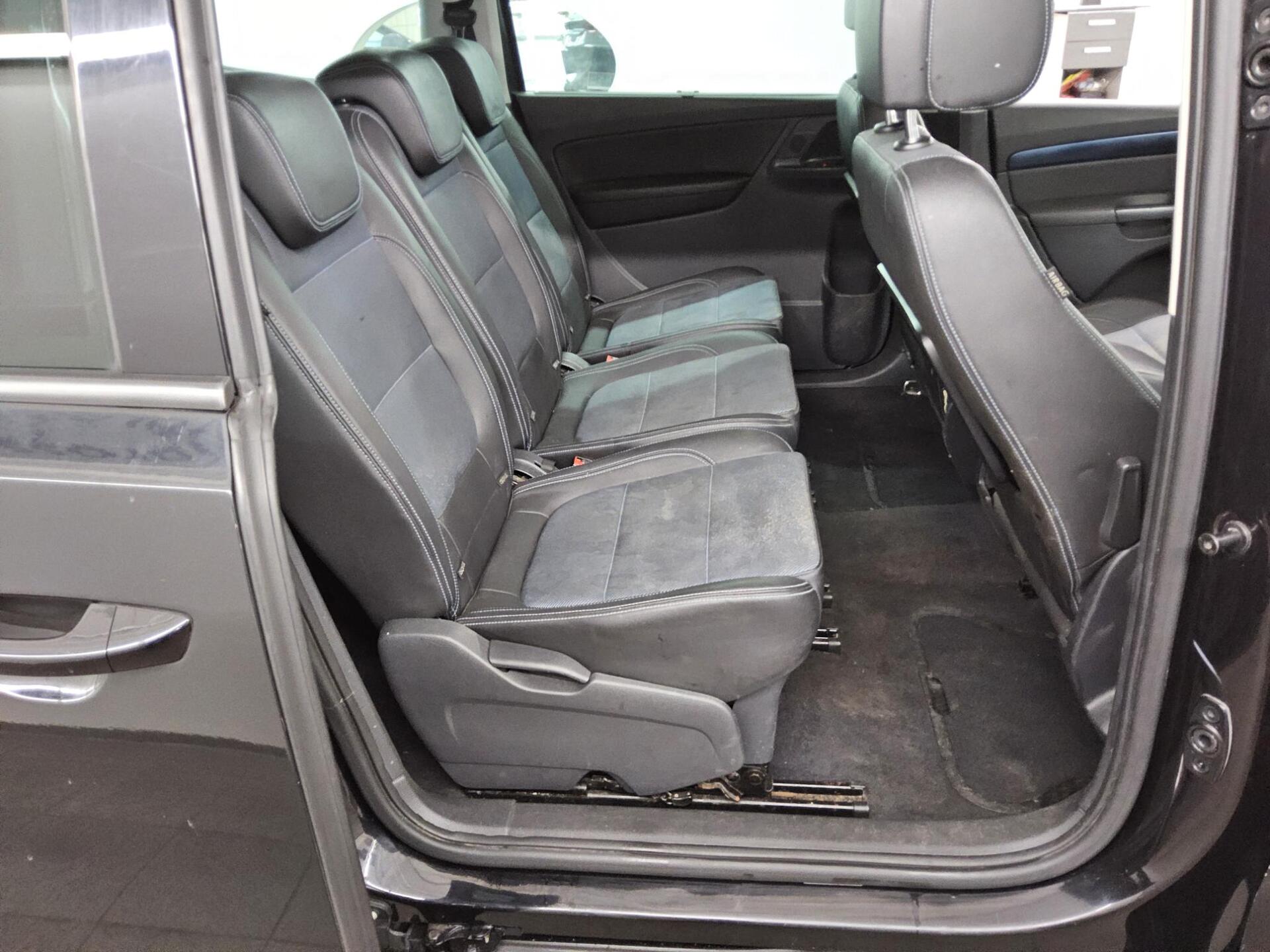 Seat Alhambra 2.0 TDI 7-Sitze T-Leder Navi Pano Xenon 13