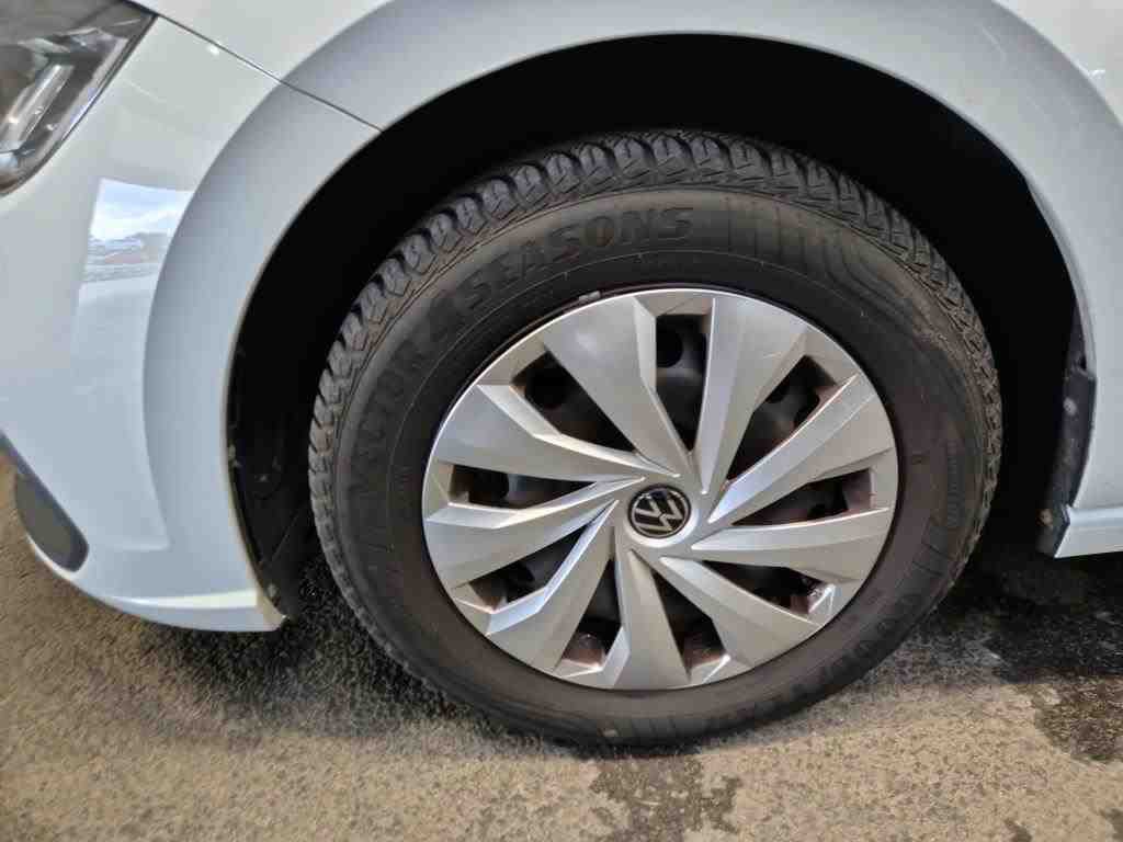 Volkswagen Polo Life KLIMA RADIO MFL PDC DAB 11