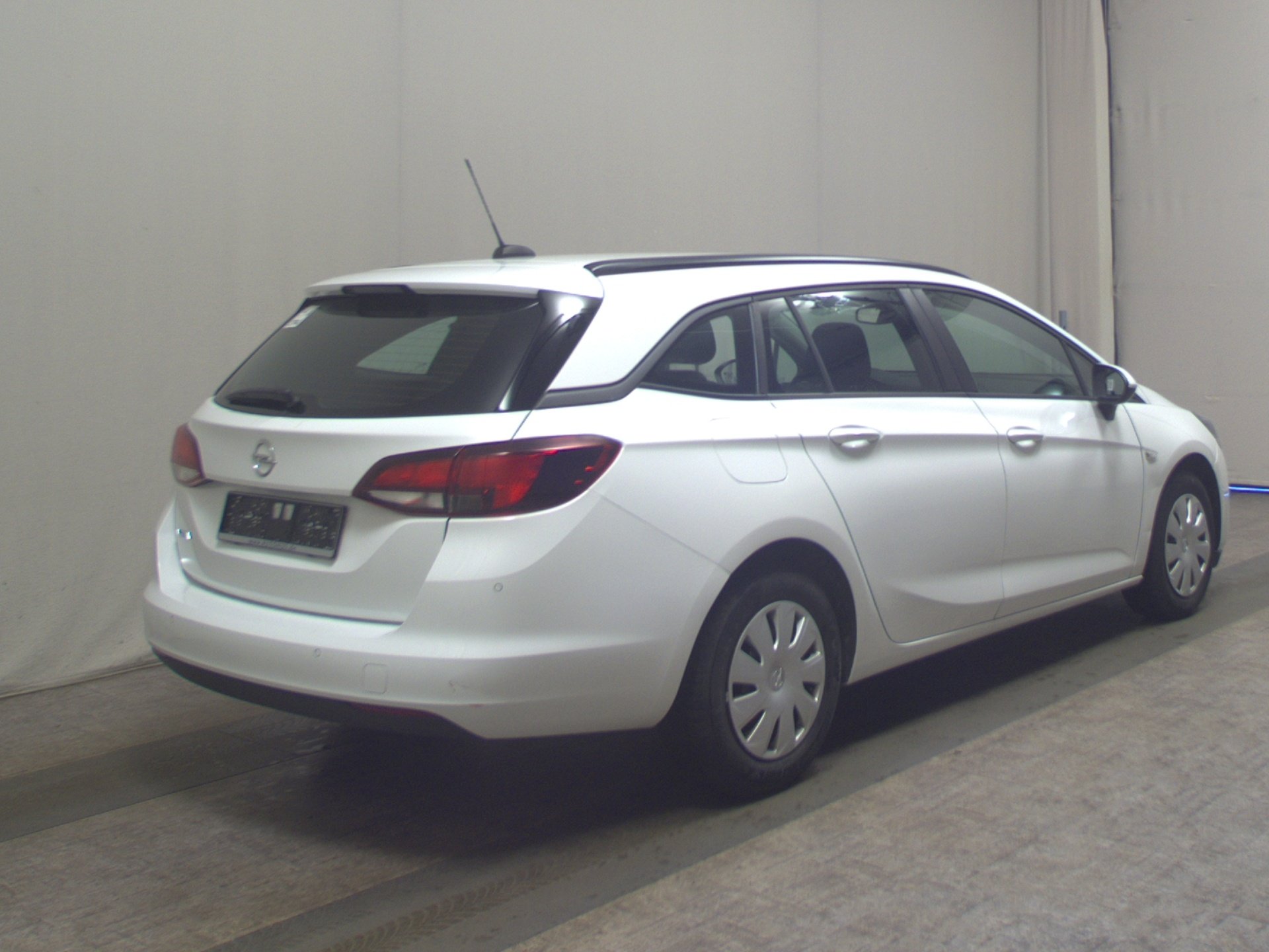 Opel Astra ST 1.5 D Business Ed. -Motorschaden- 4