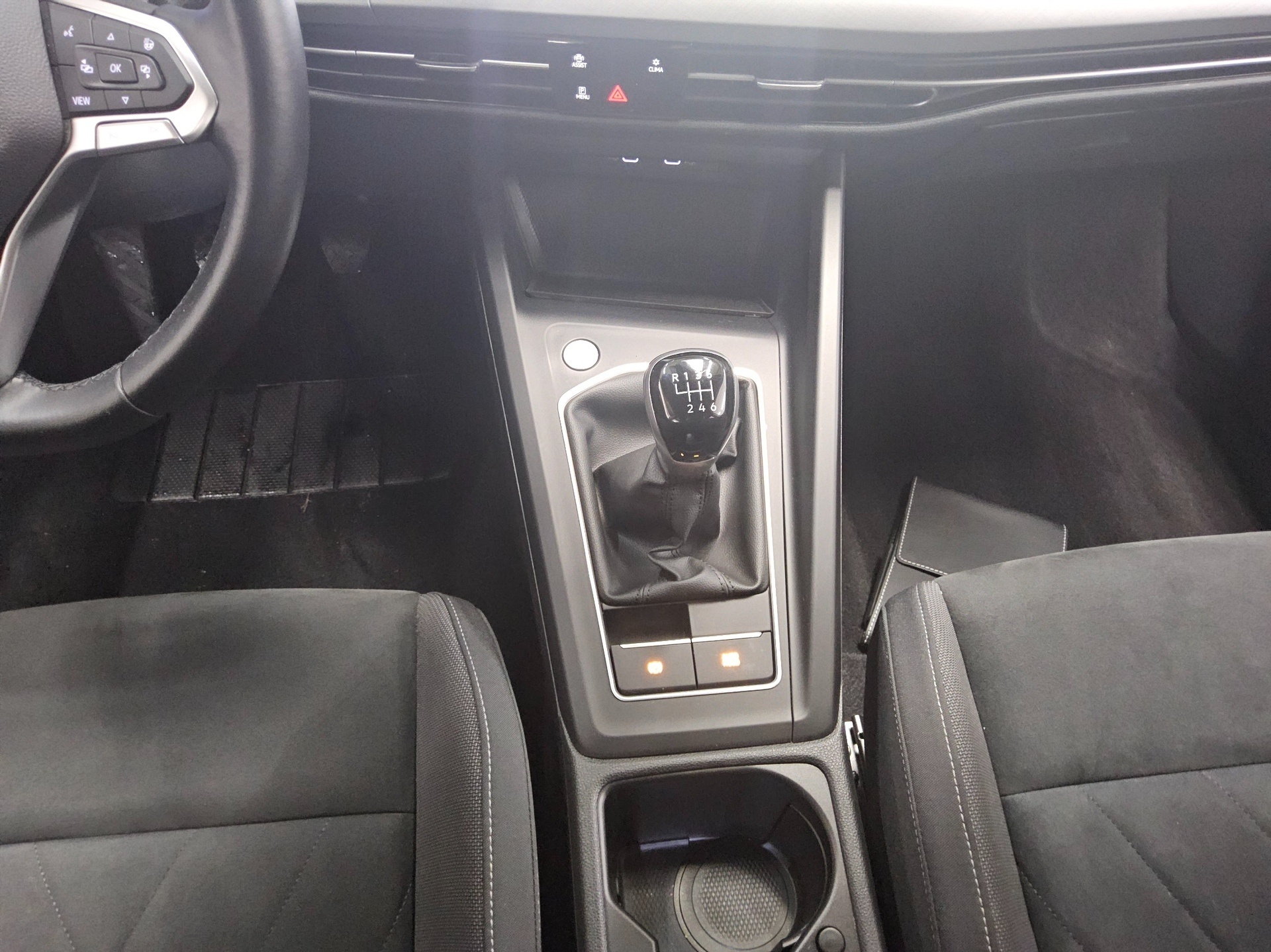 Volkswagen Golf-8 Var. 2.0 TDI Life Navi LED RfK ACC Shz 6