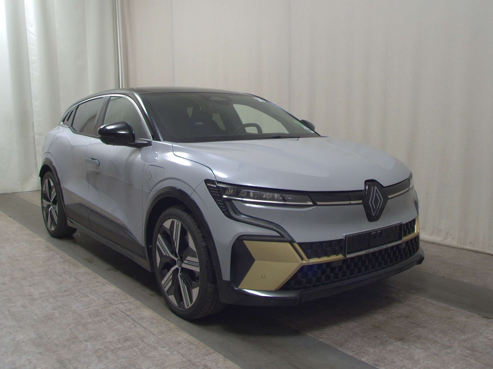 Renault Megane E-Tech EV60 220 Iconic Leder Navi H/K 3
