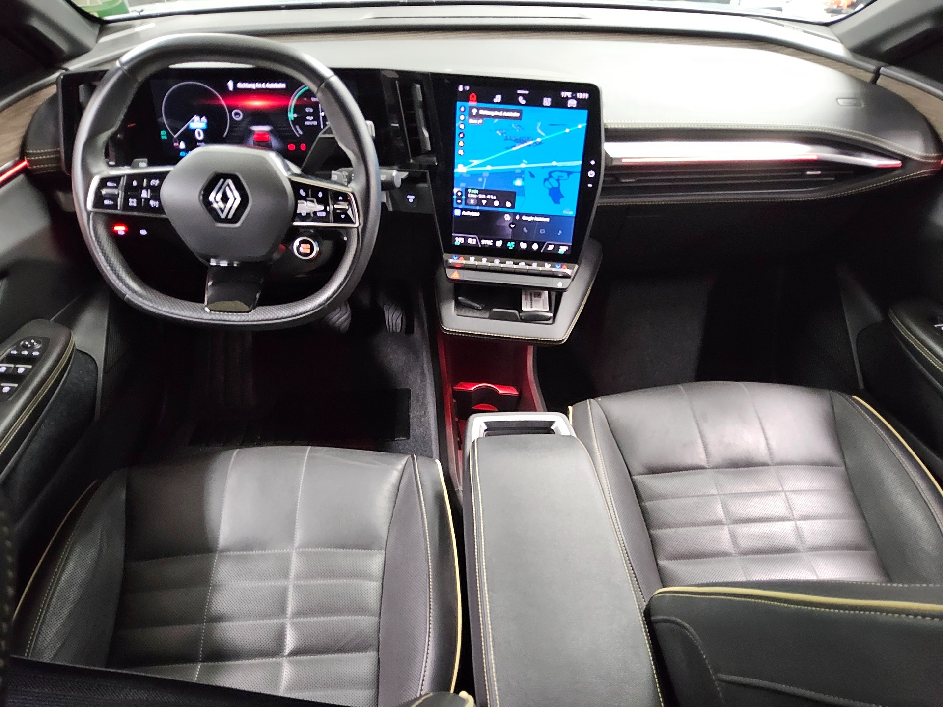 Renault Megane E-Tech EV60 220 Iconic Leder Navi H/K 5