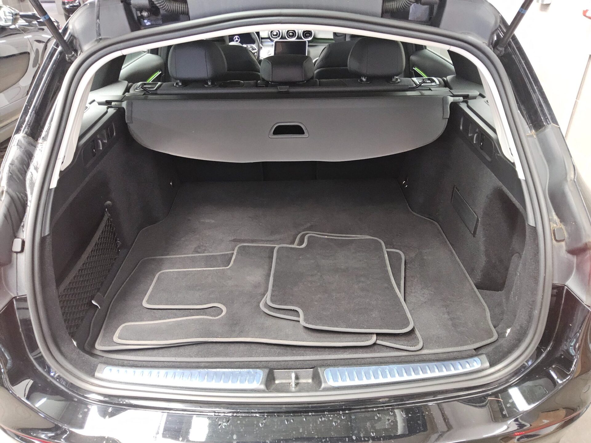 Mercedes-Benz C 200 T d Avantgarde T-LEDER NAVI KLIMAAUT LED SHZ 12