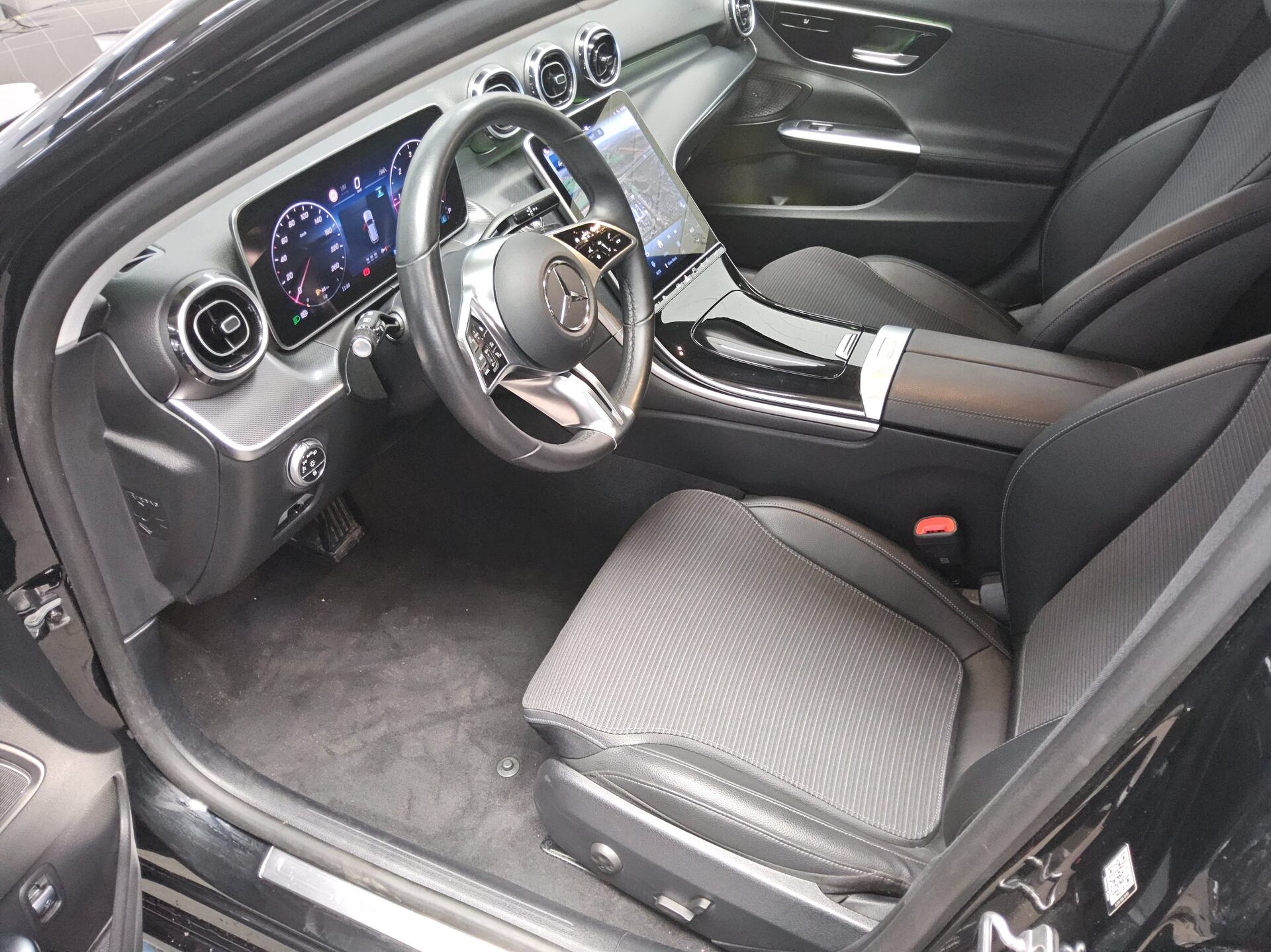 Mercedes-Benz C 200 T d Avantgarde T-LEDER NAVI KLIMAAUT LED SHZ 8