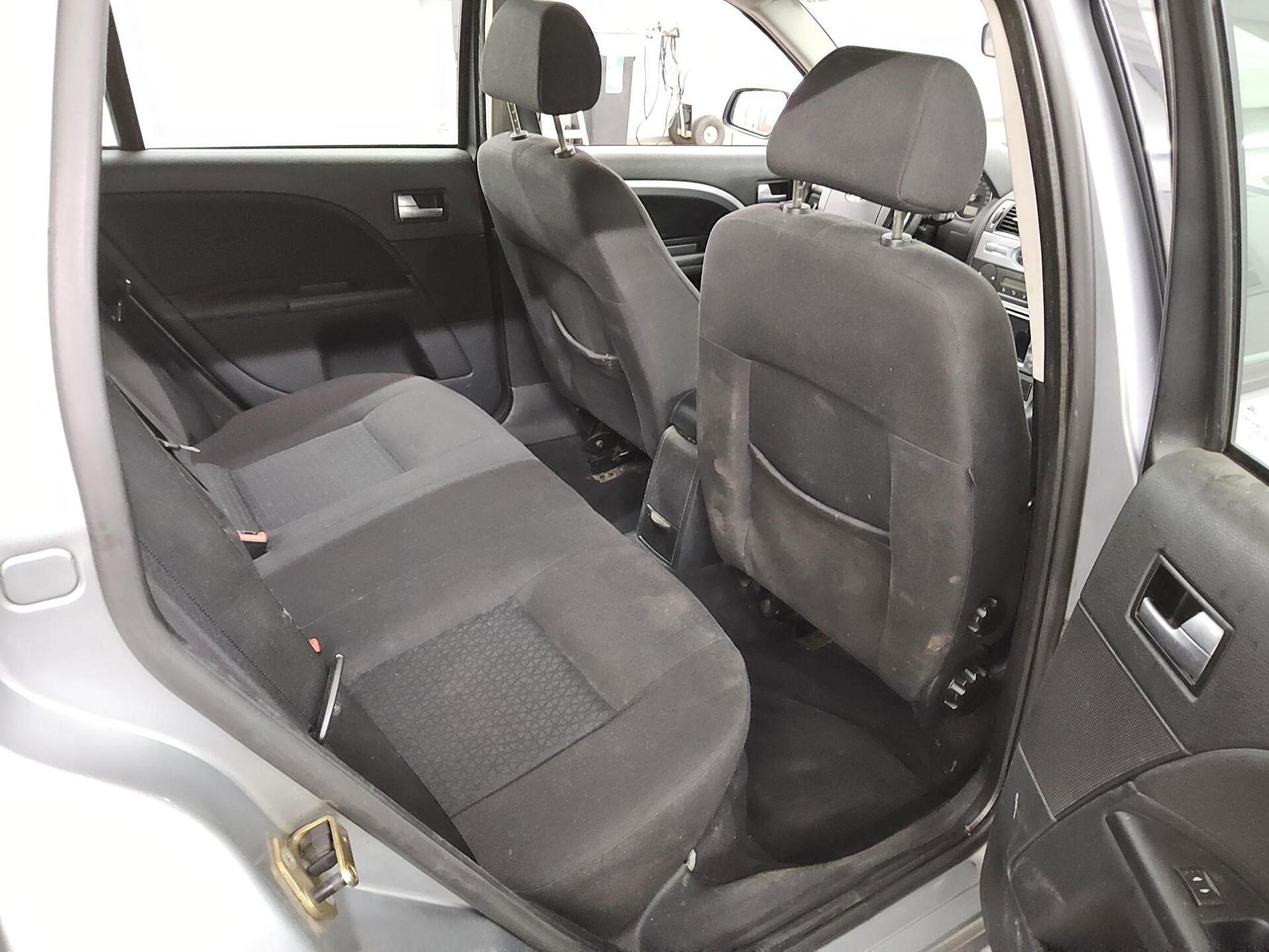 Ford Mondeo Turnier 1.8 Navi Klima HU 01/28 13