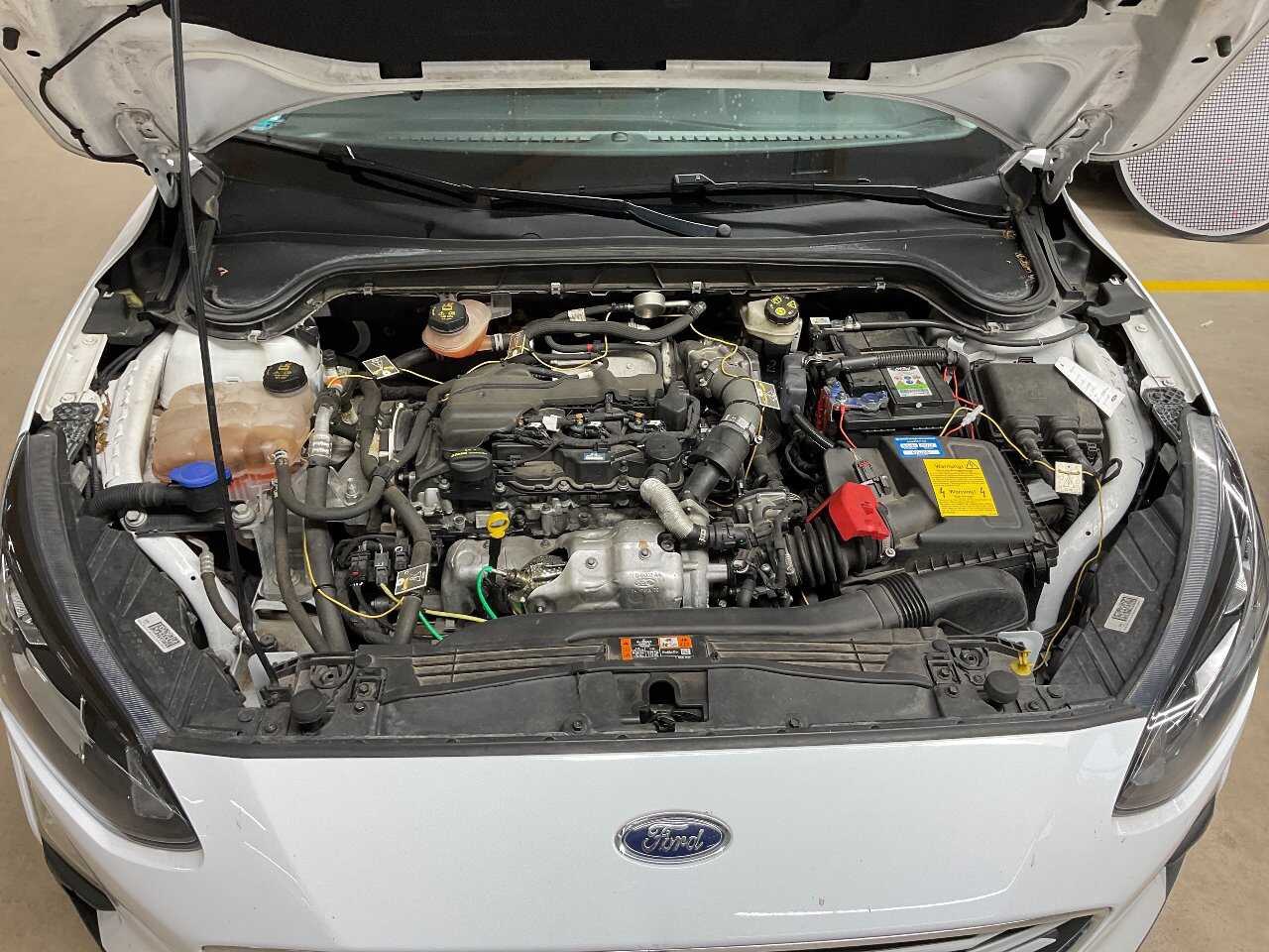 Ford Focus Turnier 1.5 EB Cool&Connect Navi LED AHK RFK ACC 10