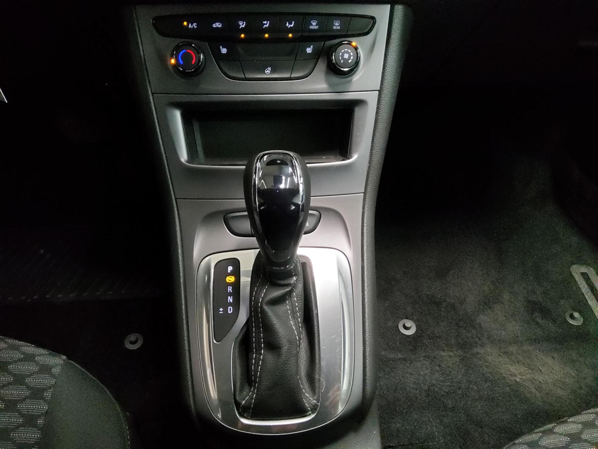 Opel Astra ST 1.5 D Edition Navi PDC SHZ 6