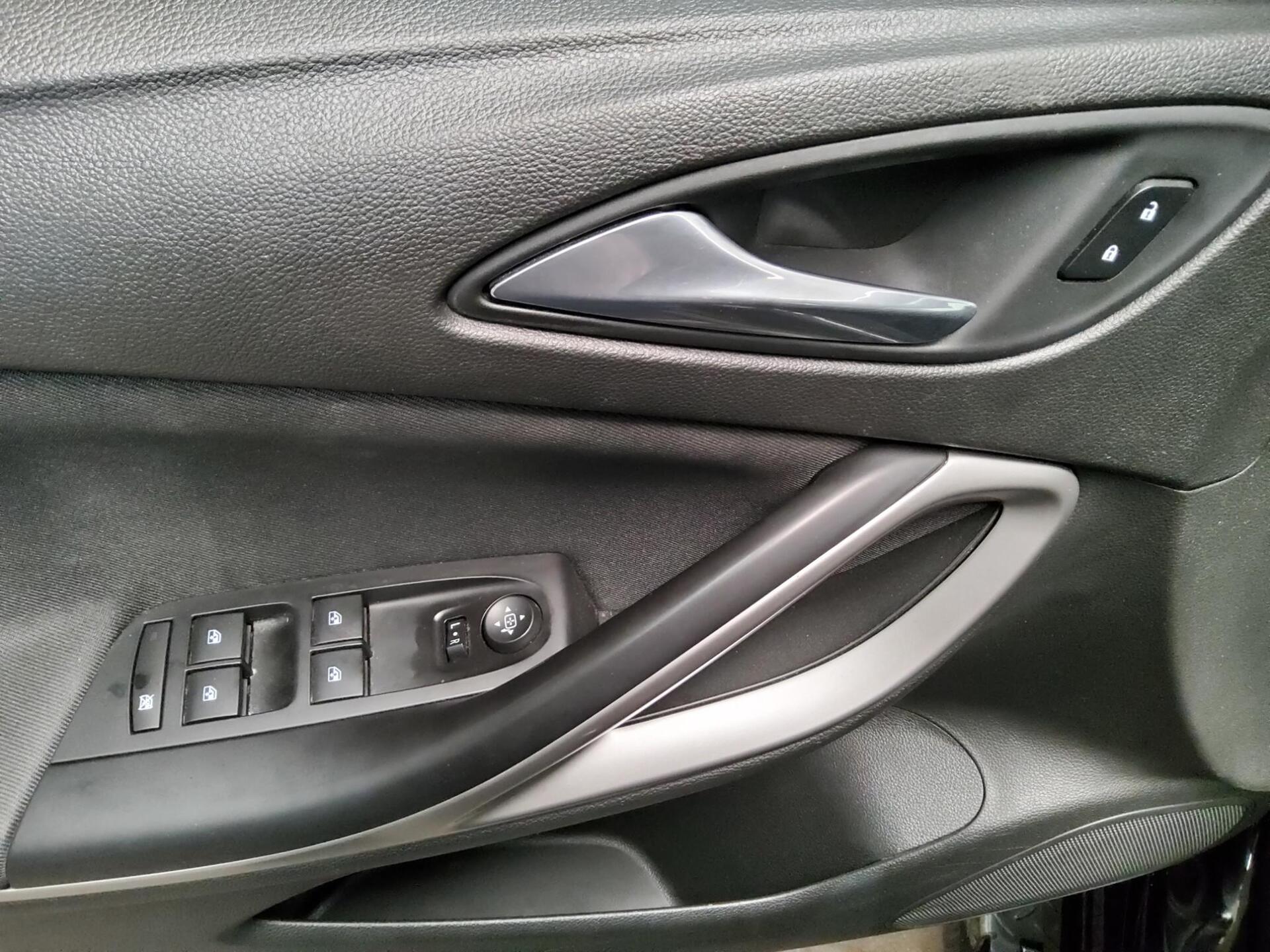 Opel Astra ST 1.5 D Edition Navi PDC SHZ 9