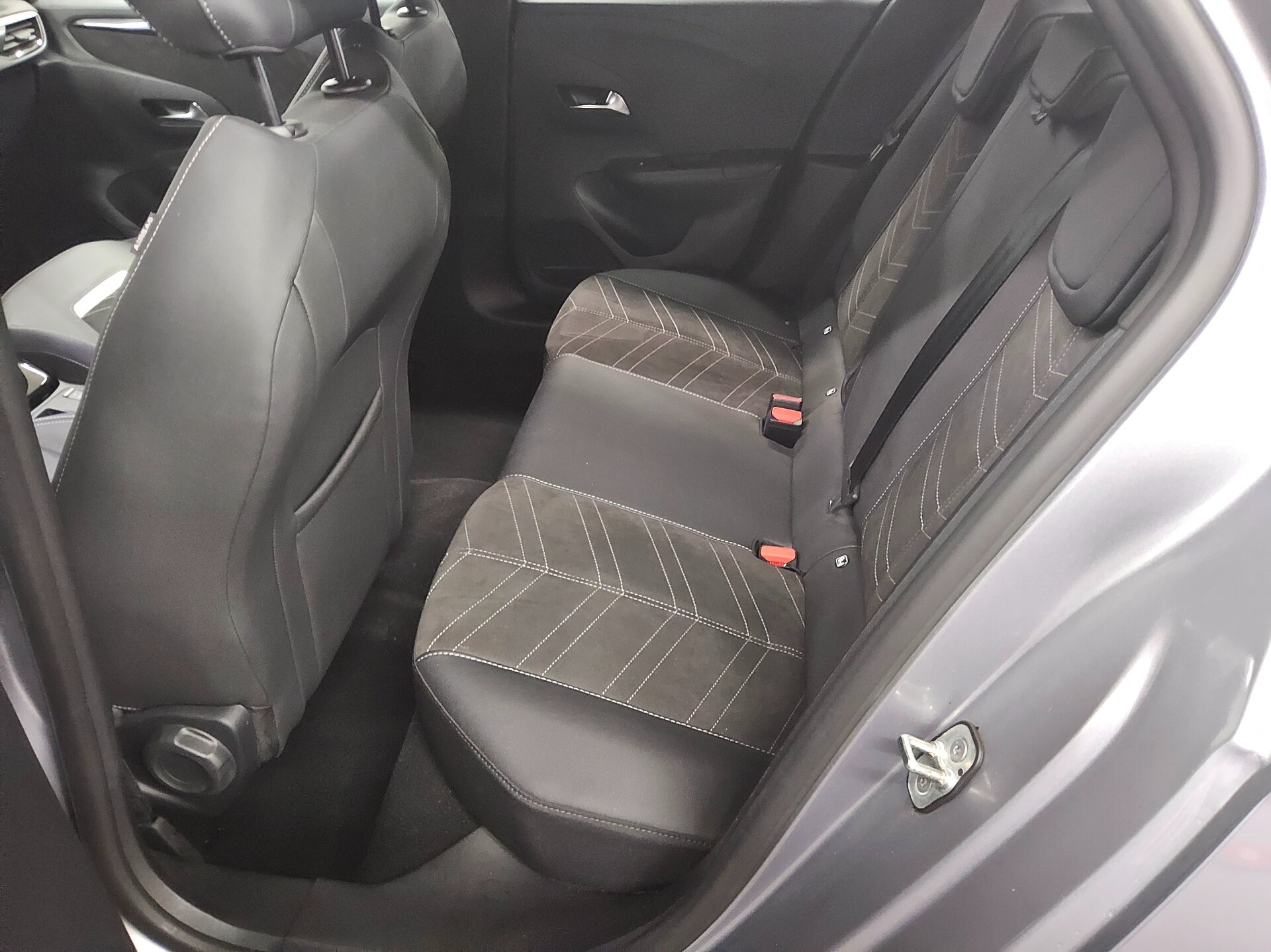 Opel Corsa-e Ultimate Navi LED Shz T-Leder 13
