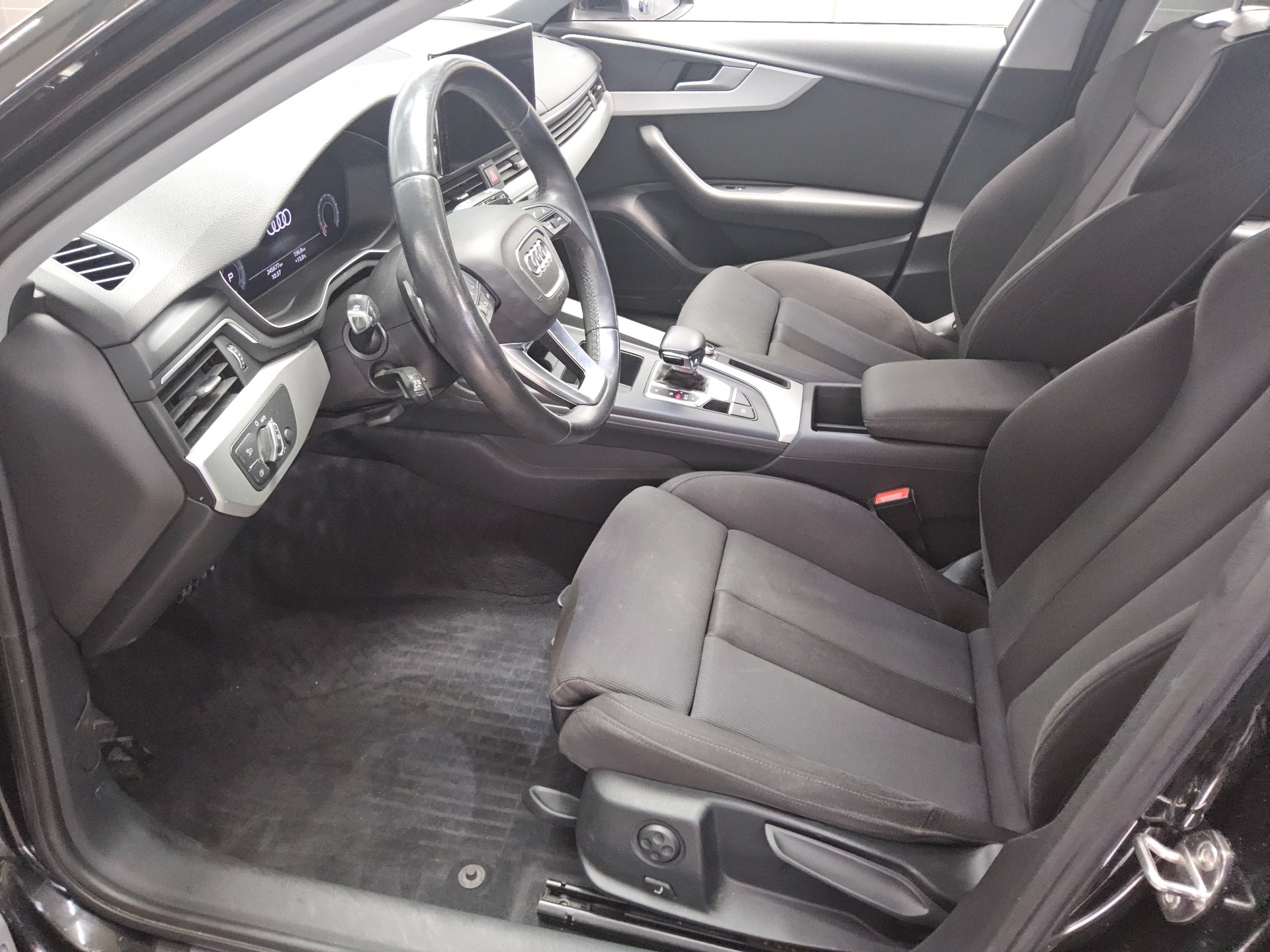 Audi A4 Avant 2.0 TDI advanced Navi+ LED vc RfK AHK 9