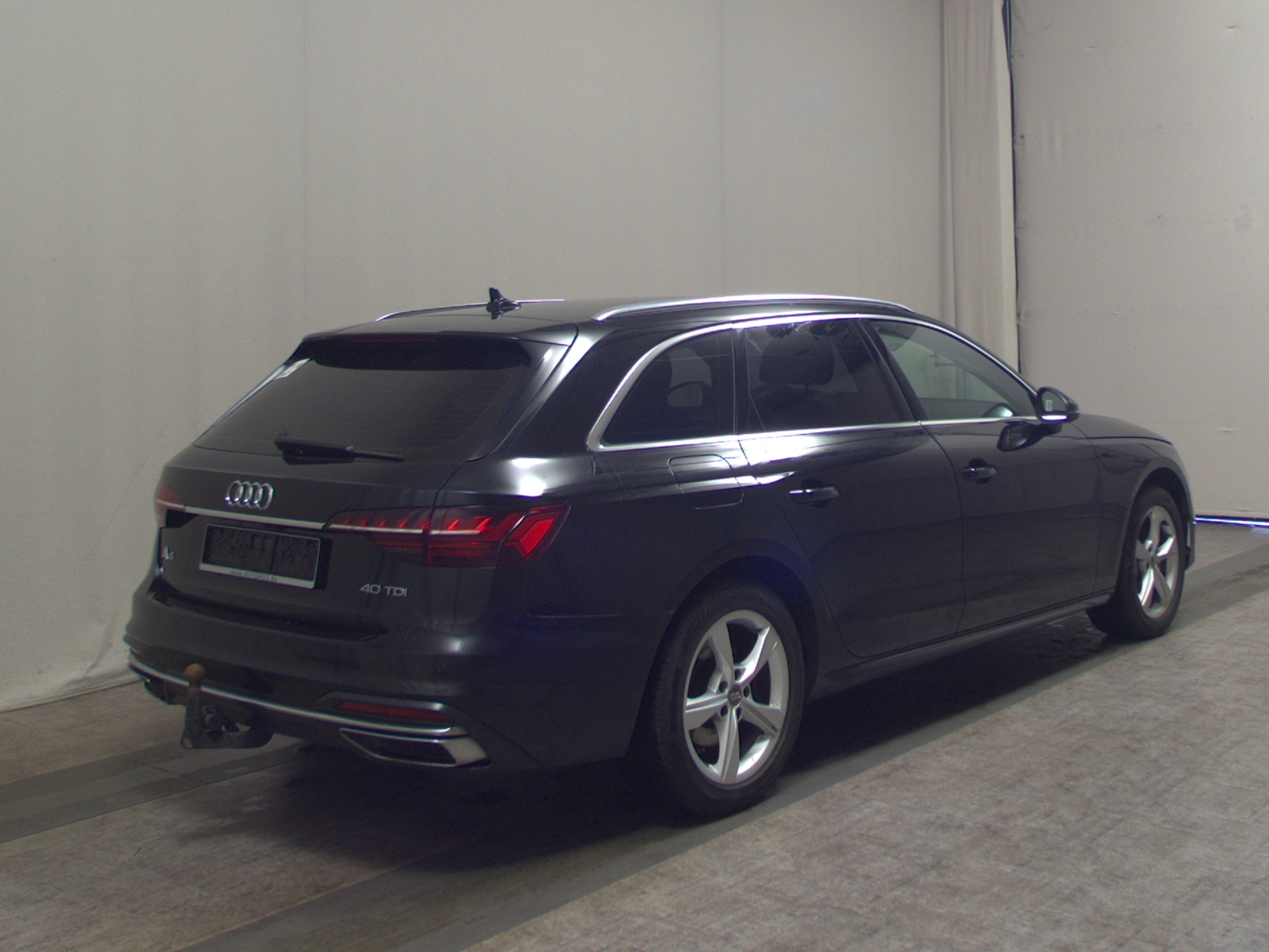 Audi A4 Avant 2.0 TDI advanced Navi+ LED vc RfK AHK 4