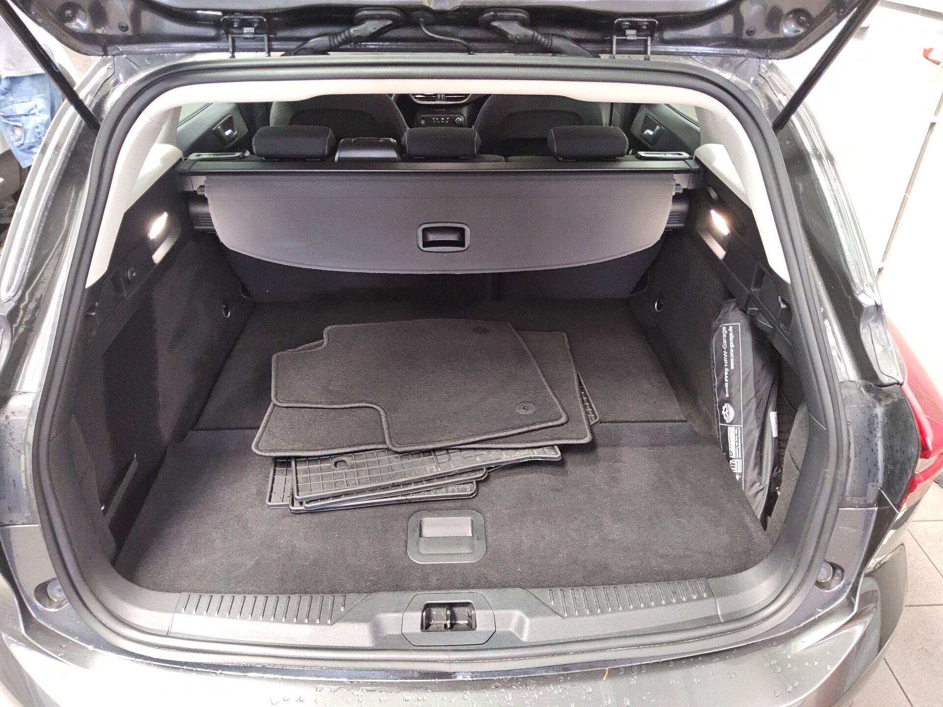 Ford Focus Turnier 1.5 EB Titanium Navi LED PDC 11