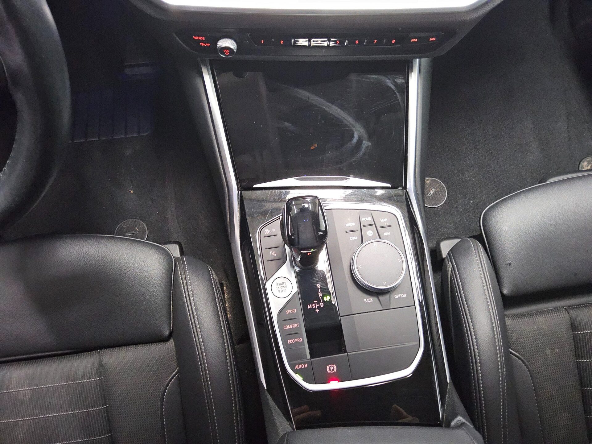 BMW 320dA Sport-Line T-Leder Nav LC Pro LED AHK HiFi 6