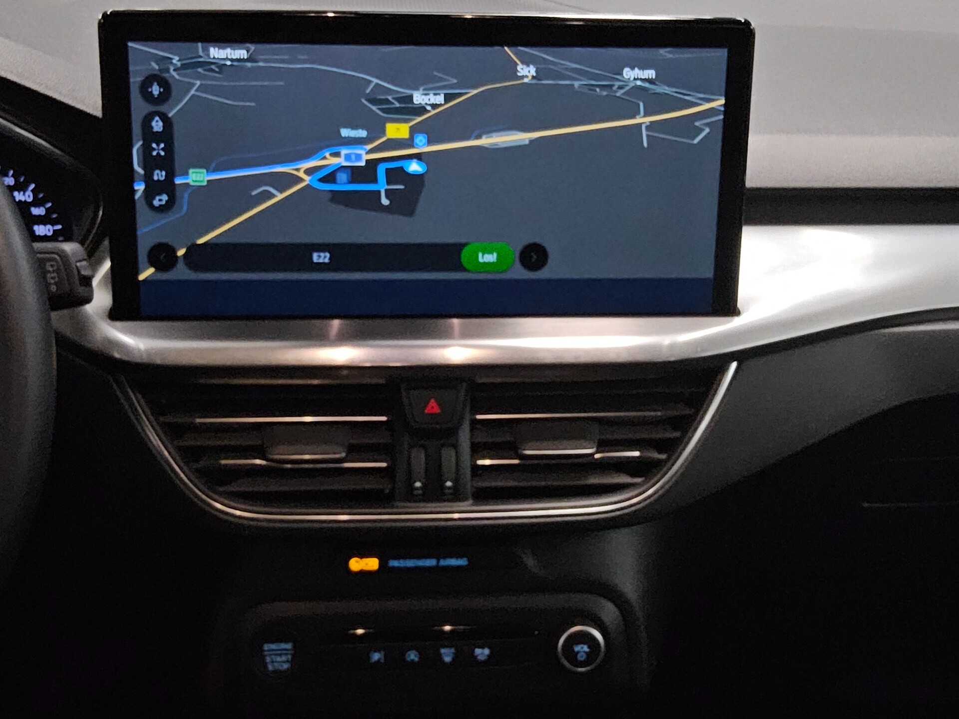 Ford Focus Turnier 1.5 EB Titanium Navi LED PDC 7