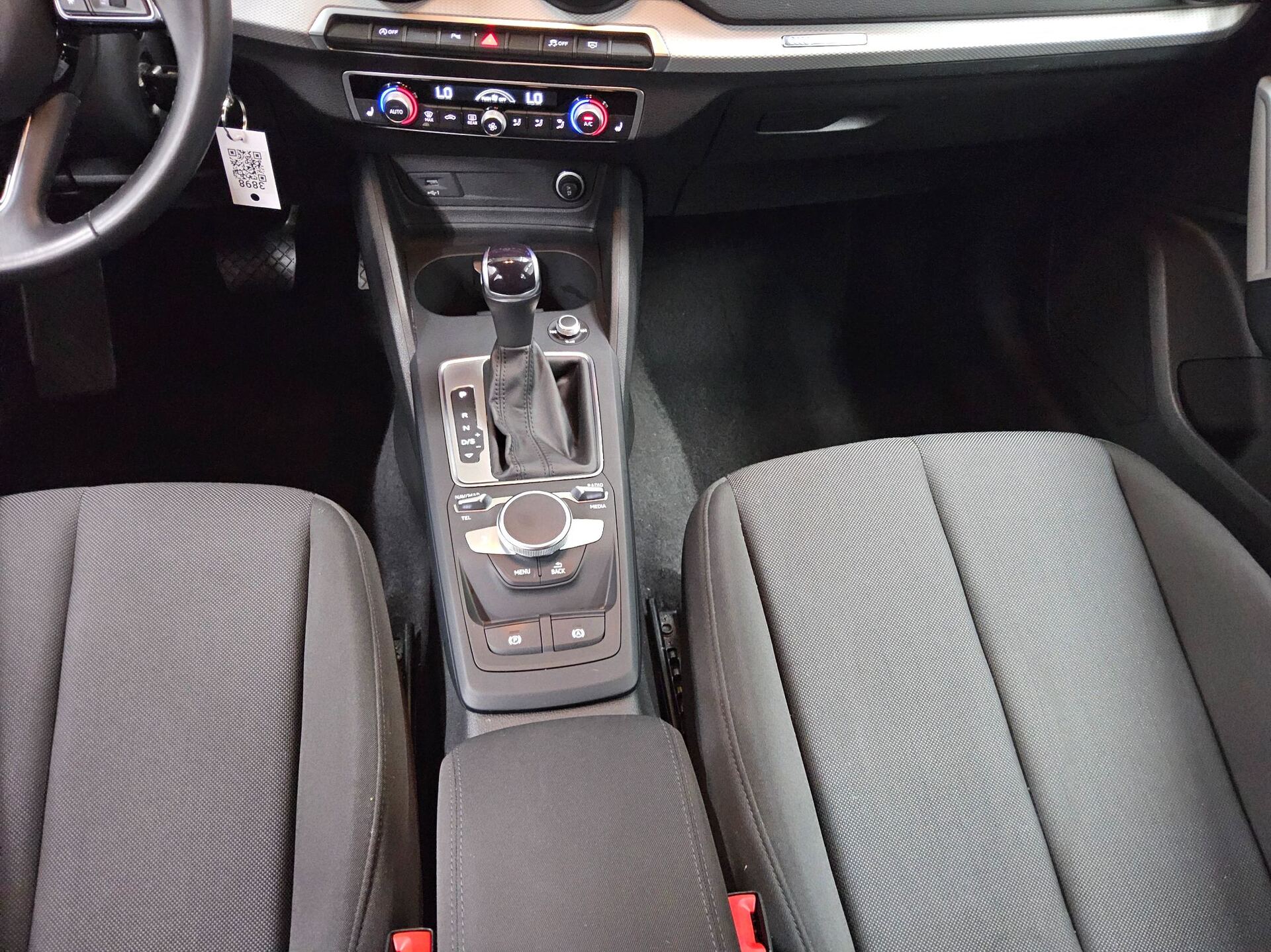 Audi Q2 30 TDI LED Klima 6