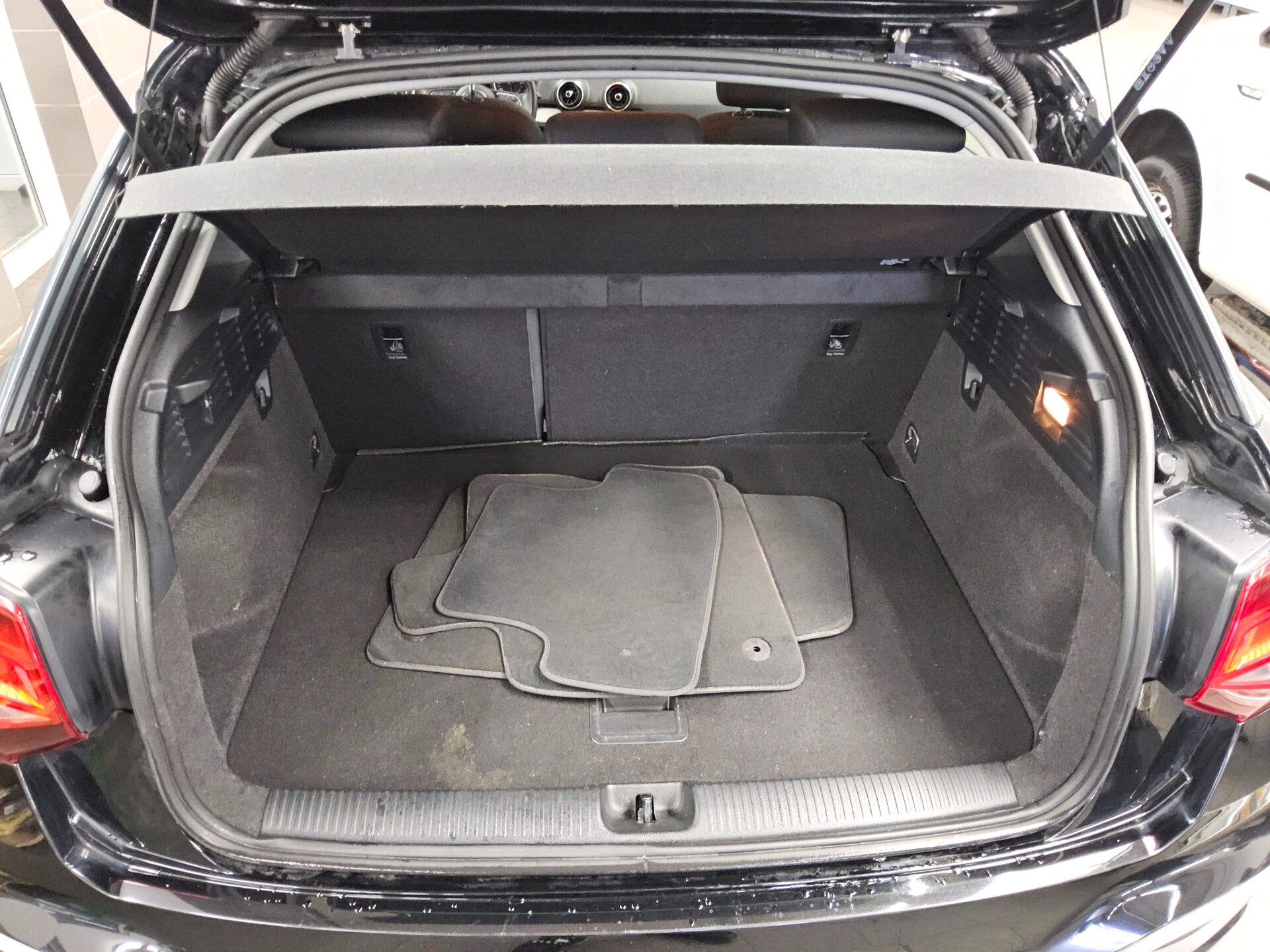 Audi Q2 30 TDI LED Klima 11