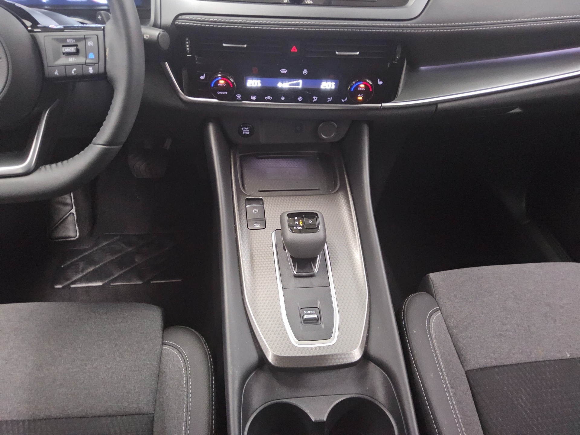 Nissan Qashqai 1.3 DIG-T N-Connecta Winter Pkt Navi LED 6