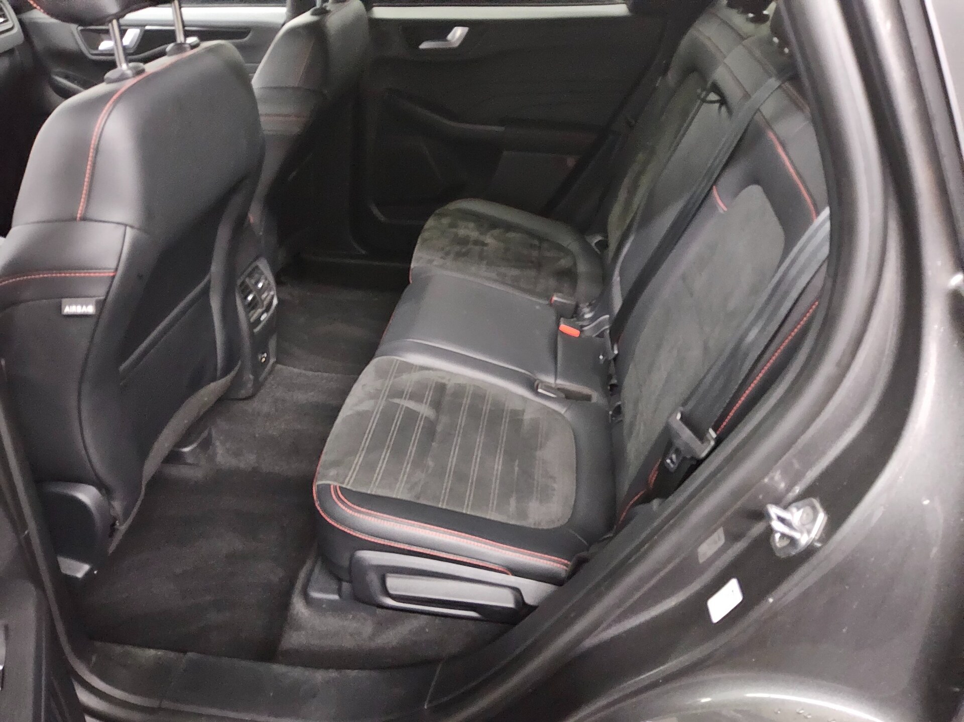 Ford Kuga 1.5 EB ST-Line T-Leder Navi LED DigiTacho 13