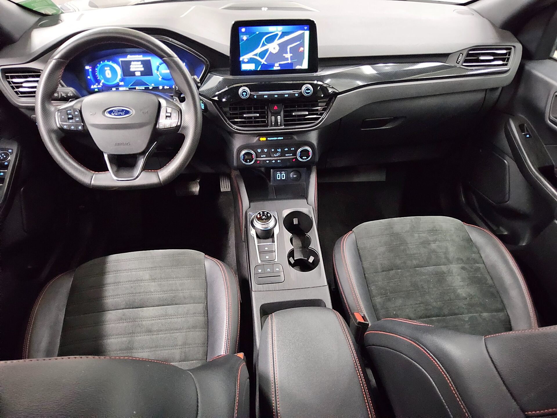 Ford Kuga 1.5 EB ST-Line T-Leder Navi LED DigiTacho 5