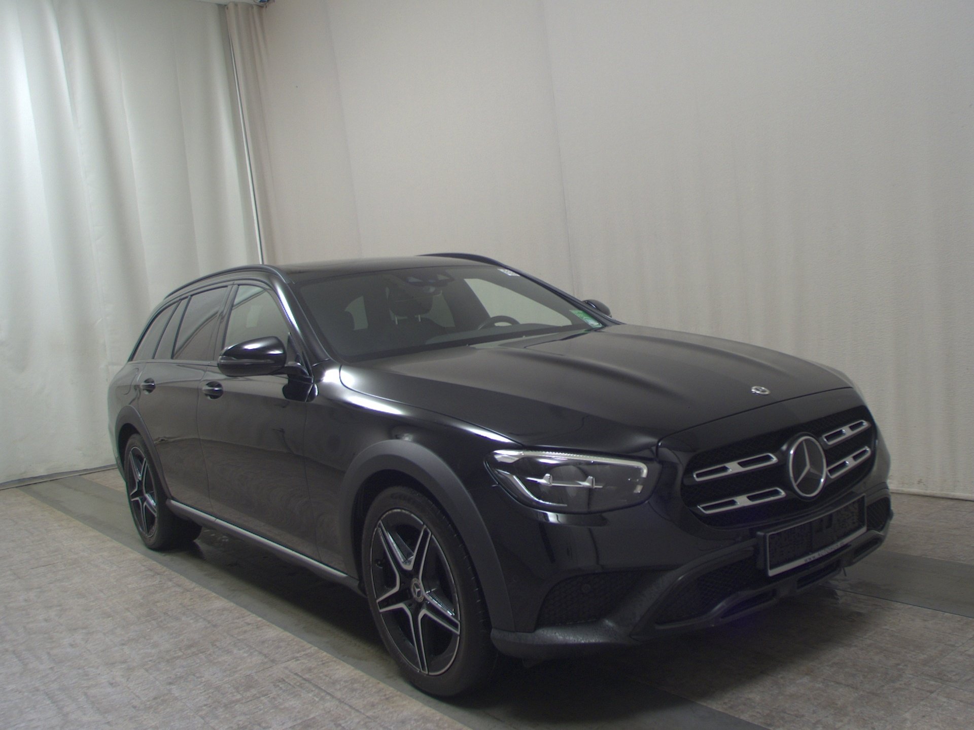 Mercedes-Benz E 220 T d 4M All-Terrain Burmester Widescr. GSD 3