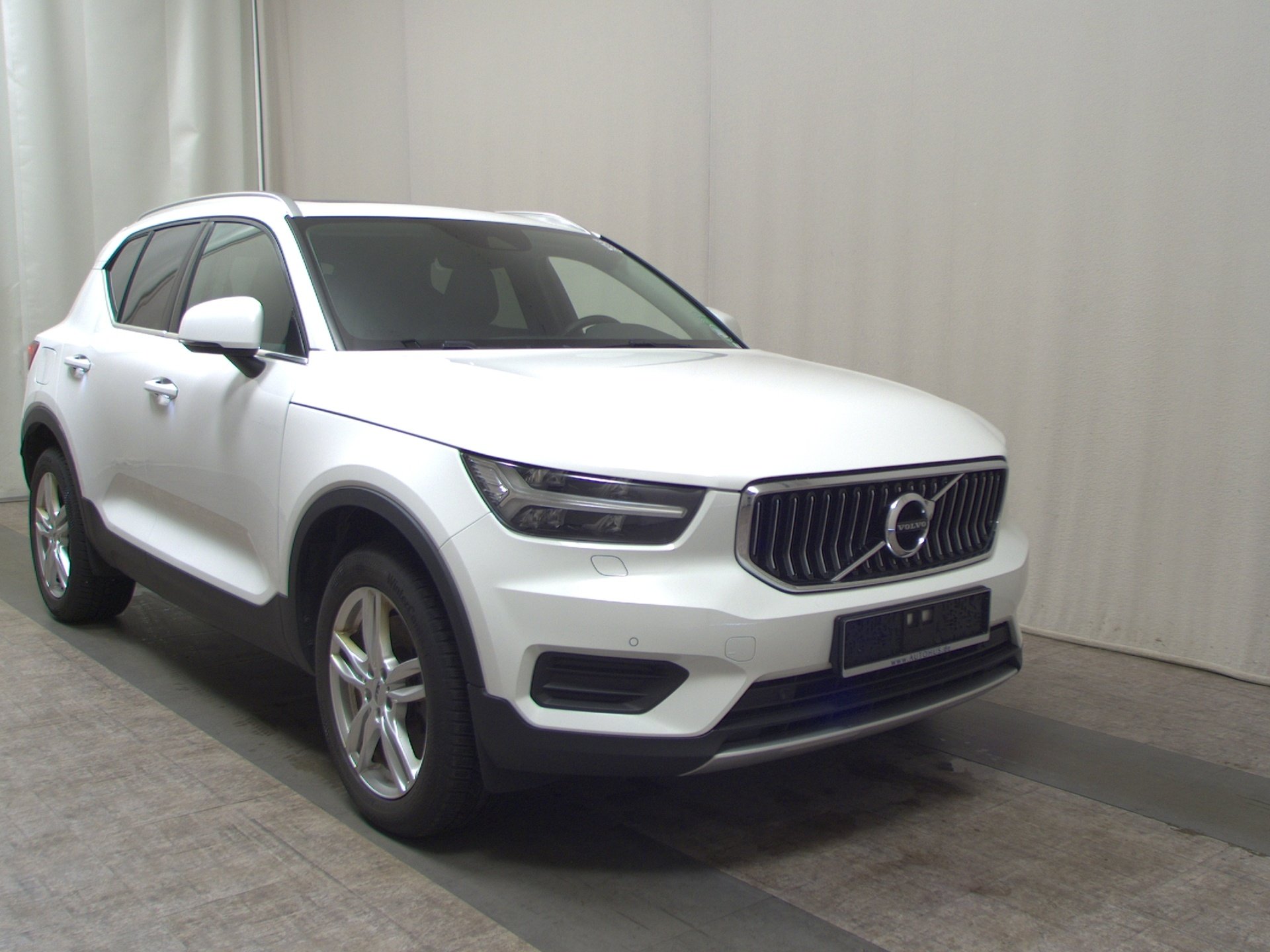 Volvo XC40 T4 Recharge Inscription Leder Navi LED AHK 3