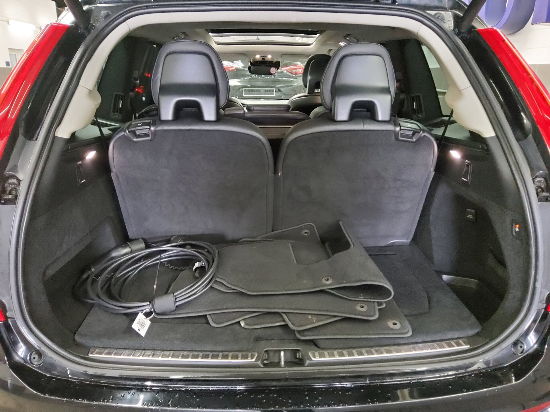 Volvo XC90 T8 AWD Hybrid Inscription 7-Sitze Navi Pano 12