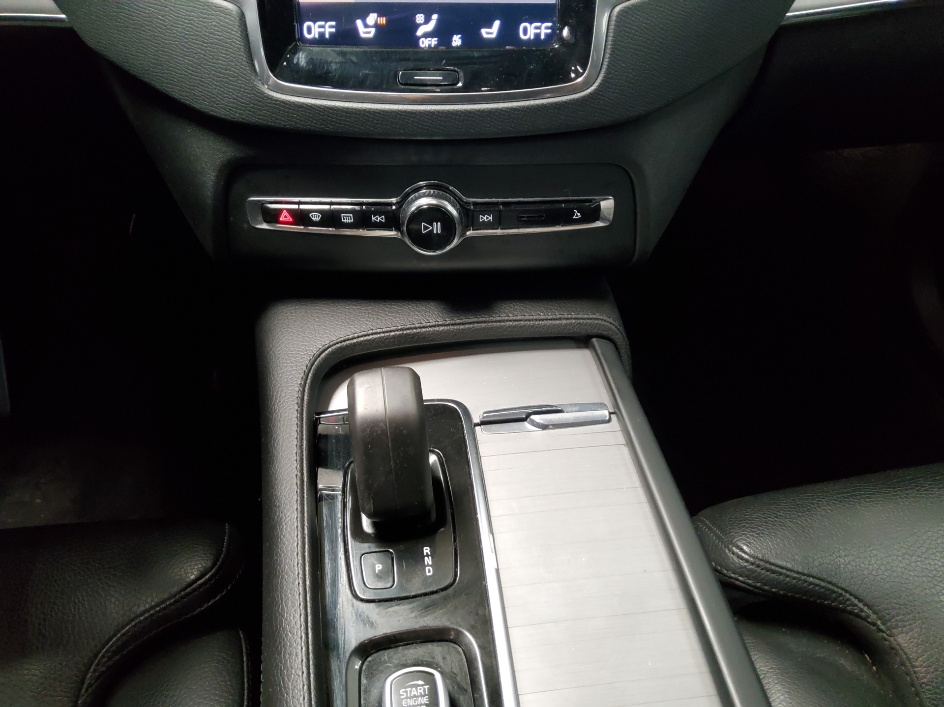 Volvo XC90 T8 AWD Hybrid Inscription 7-Sitze Navi Pano 6