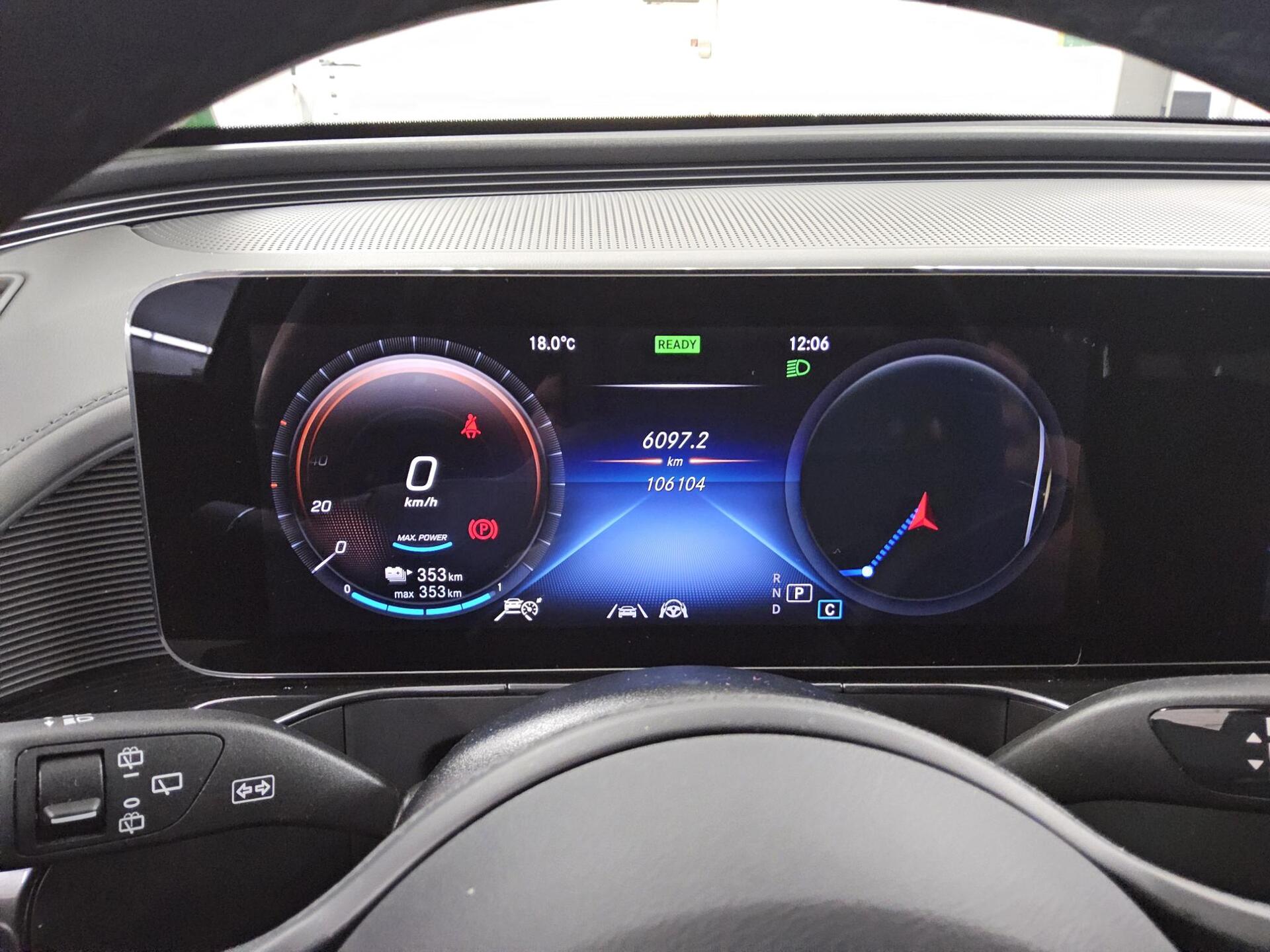 Mercedes-Benz EQC 400 4M Navi MB-LED RfK AHK Shz Distronic+ 8