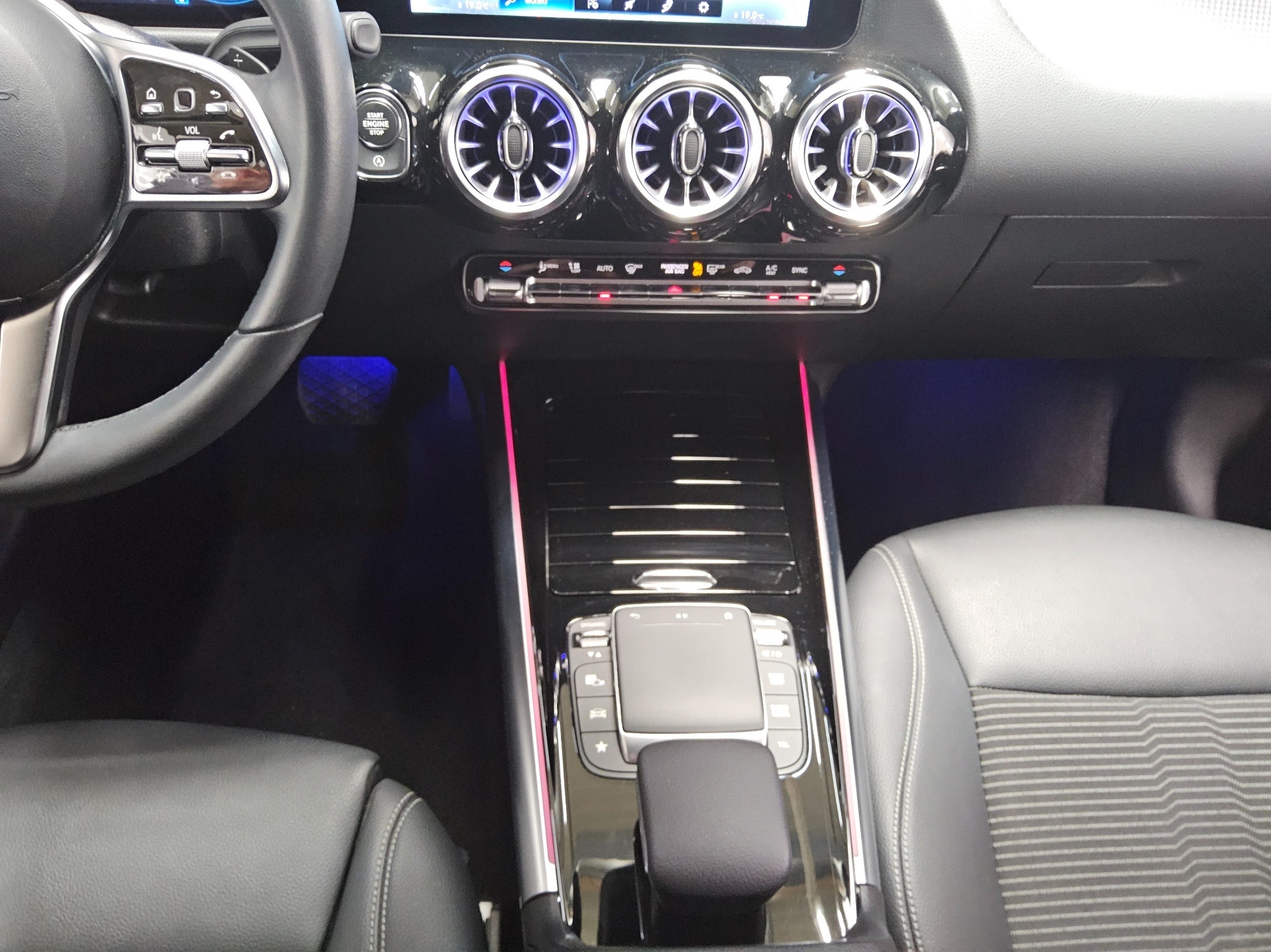 Mercedes-Benz GLA 220 d Progressive T-Leder Navi LED Ambiente 6