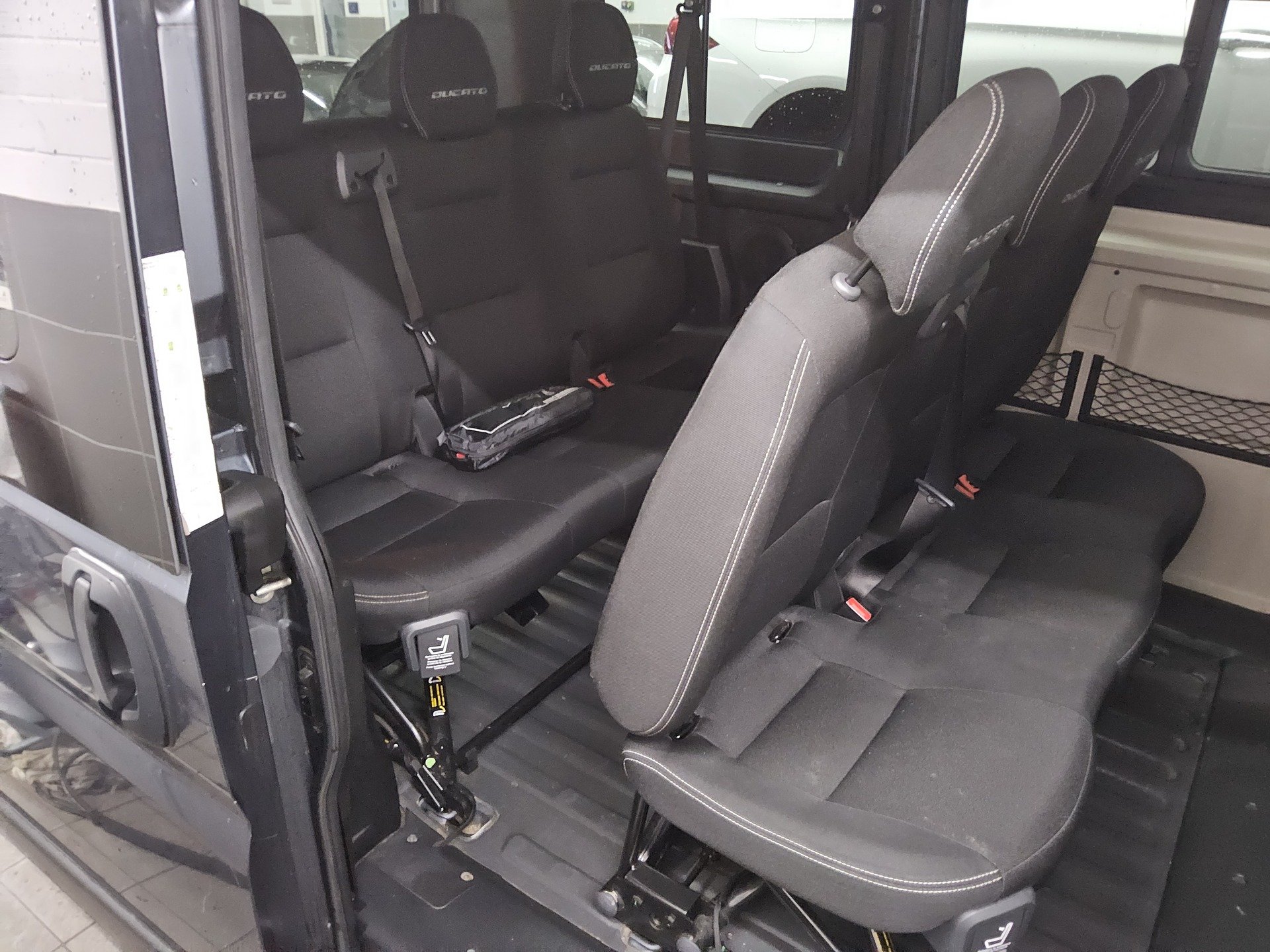 Fiat Ducato 9-Sitzer Klima DAB RFK Tempomat 13