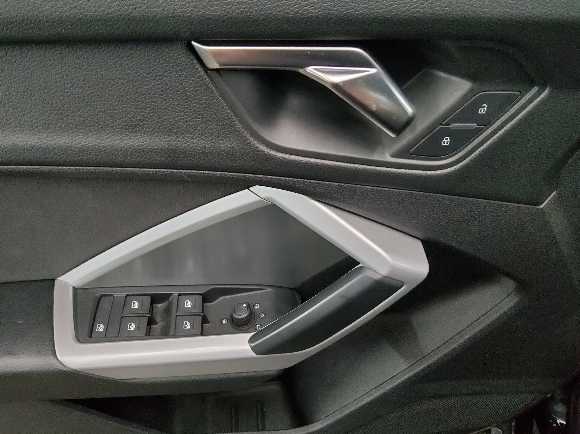 Audi Q3 35 TDI Navi LED vc 10