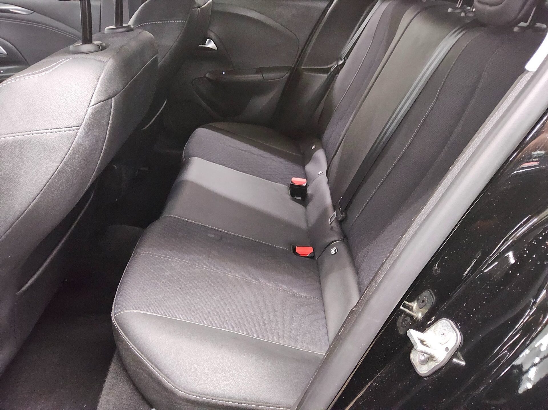 Opel Corsa 1.2 Elegance LED Shz PDC 13