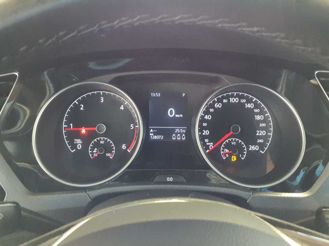 Volkswagen Touran 2.0 TDI Comf. Navi LED RFK SHZ 8