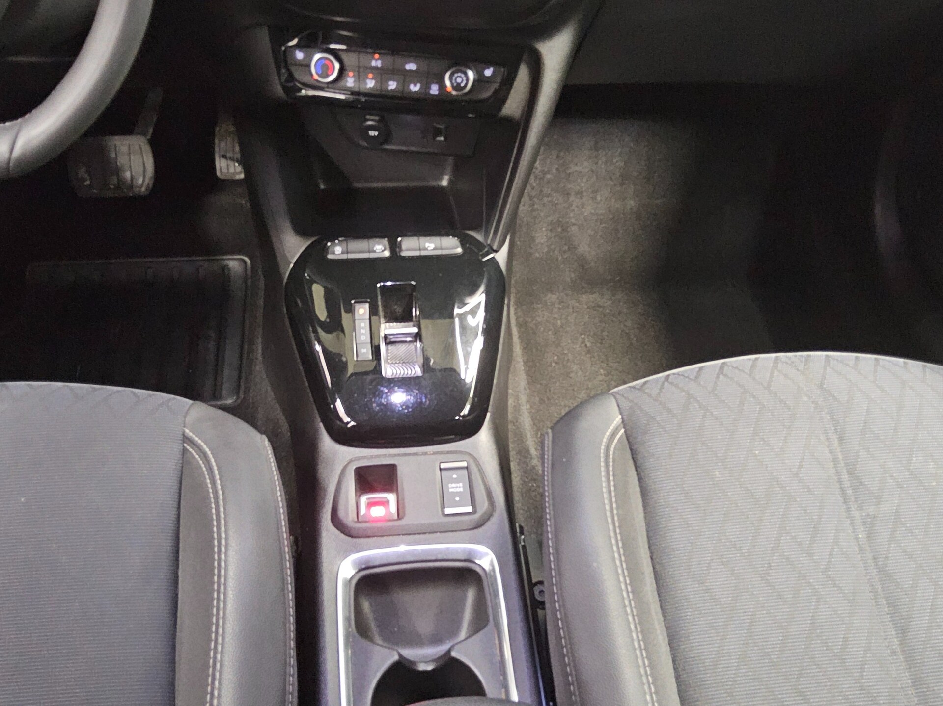 Opel Corsa 1.2 Elegance LED Shz PDC 6