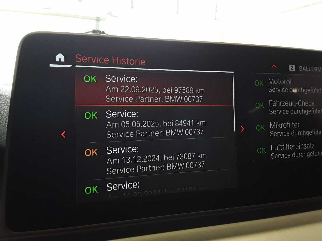 BMW 520dA Touring Navi LED LC-Pro Leder AHK 12