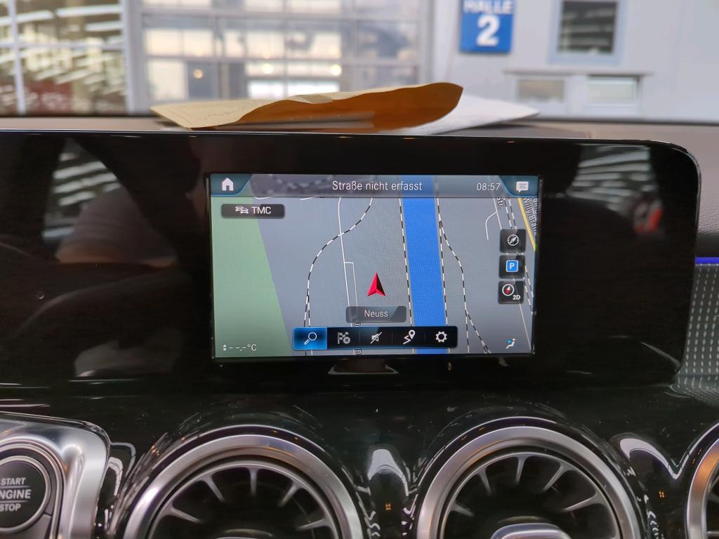Mercedes-Benz GLB 220 d Progressive NAVI KLIMAAUT LED RADIO TEMPO 8
