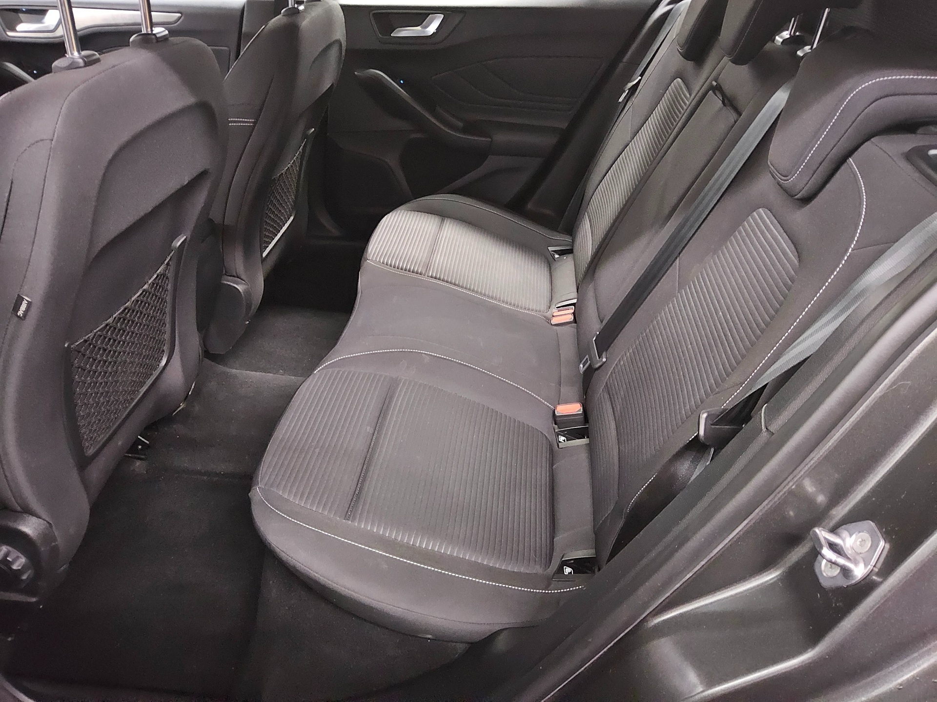 Ford Focus Turnier 1.5 EB Titanium Navi LED ACC Shz 13